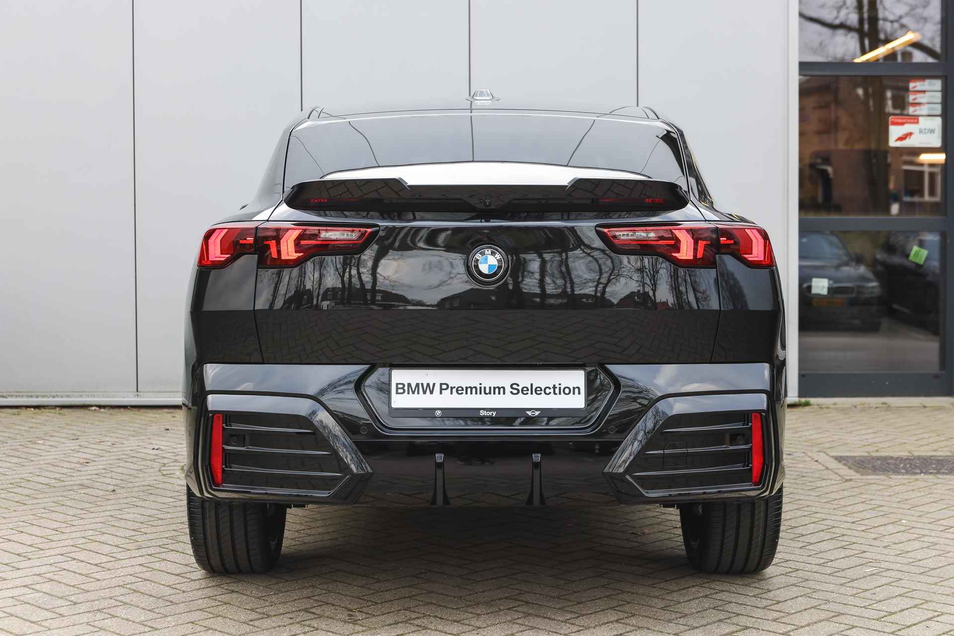 BMW X2 sDrive20i High Executive M Sport Automaat / Panoramadak / Parking Assistant Plus / Adaptieve LED / Adaptief M Onderstel / M Sportstoelen / Comfort Access - 7/38