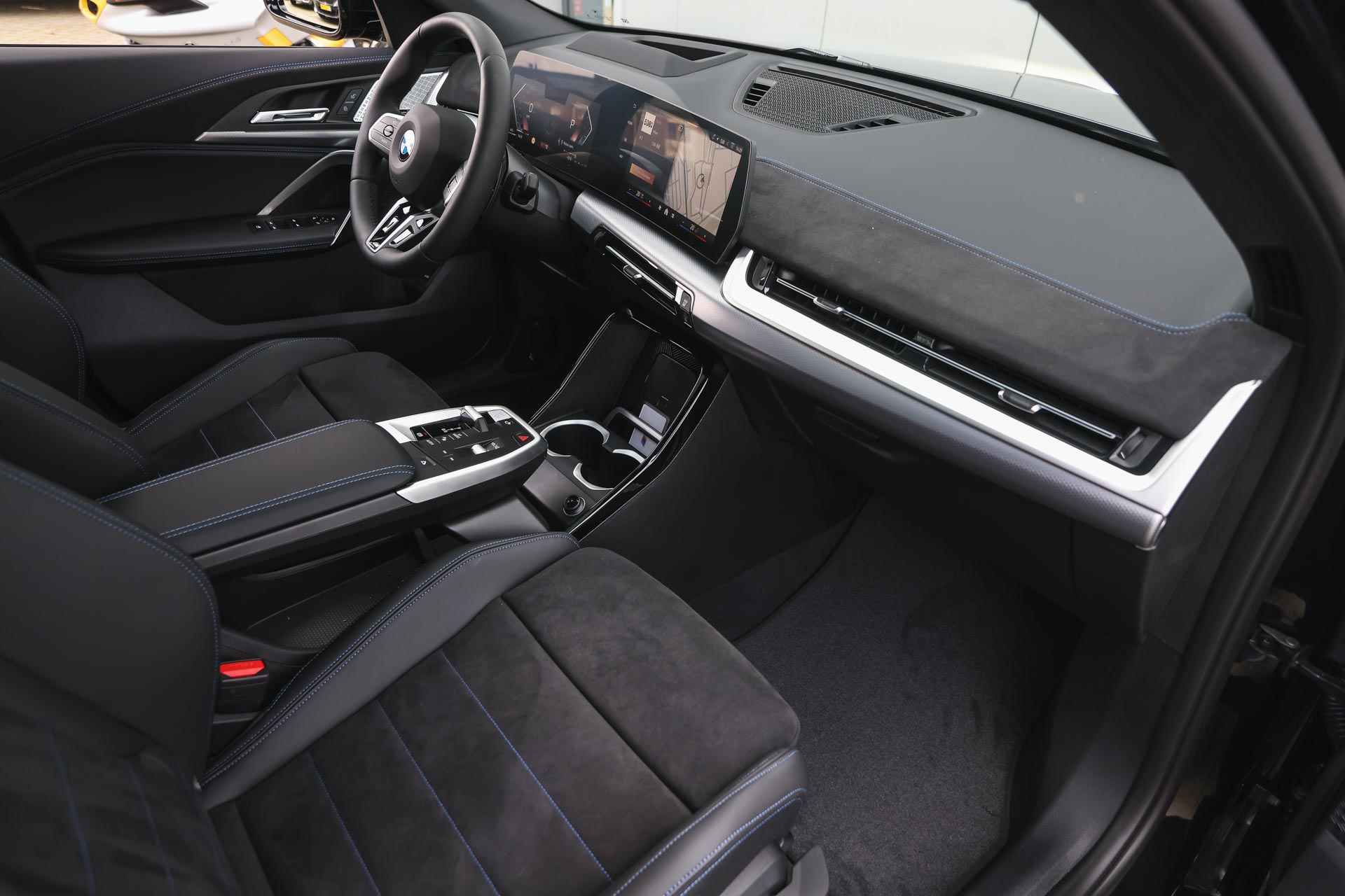BMW X2 sDrive20i High Executive M Sport Automaat / Panoramadak / Parking Assistant Plus / Adaptieve LED / Adaptief M Onderstel / M Sportstoelen / Comfort Access - 11/38