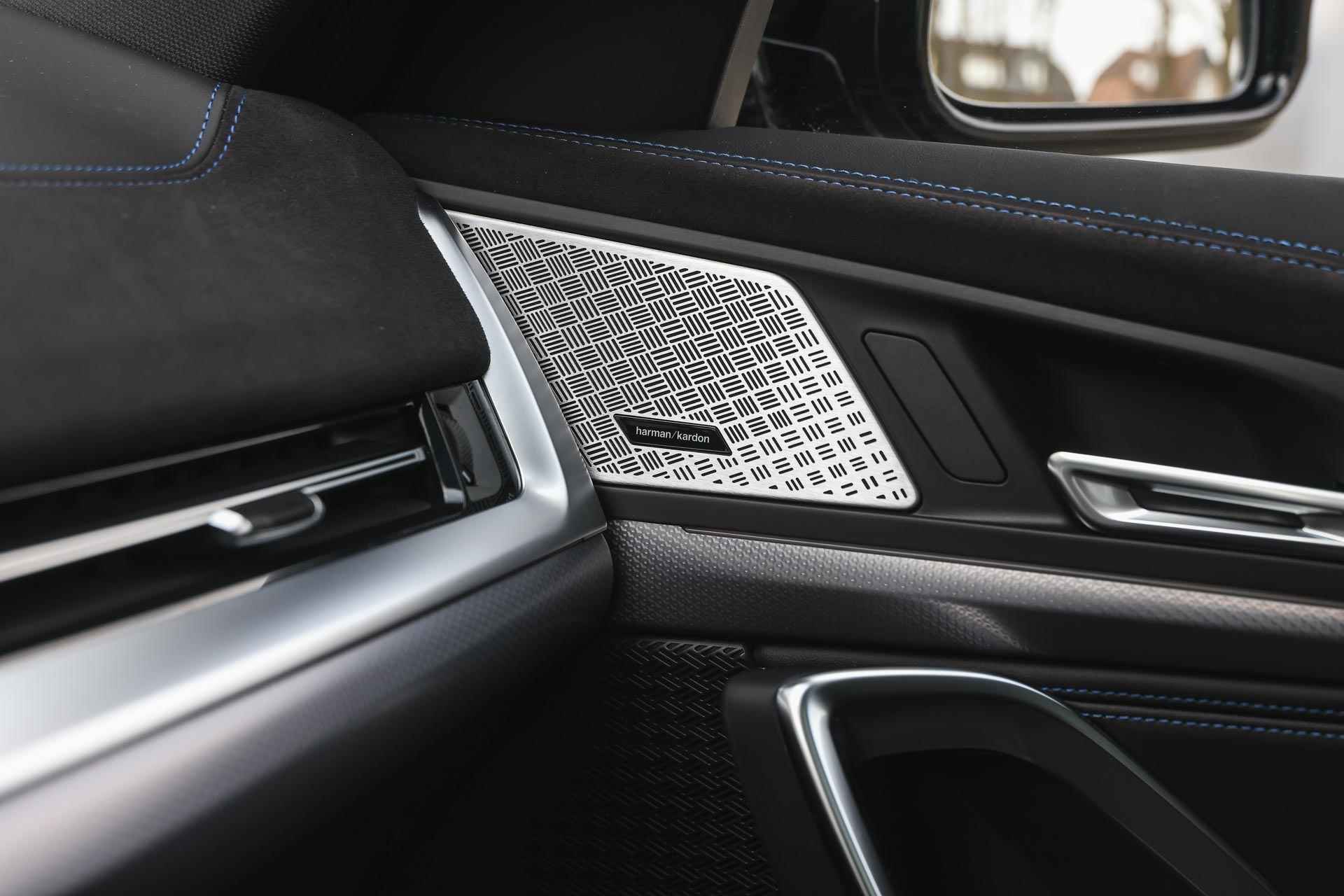 BMW X2 sDrive20i High Executive M Sport Automaat / Panoramadak / Parking Assistant Plus / Adaptieve LED / Adaptief M Onderstel / M Sportstoelen / Comfort Access - 29/38