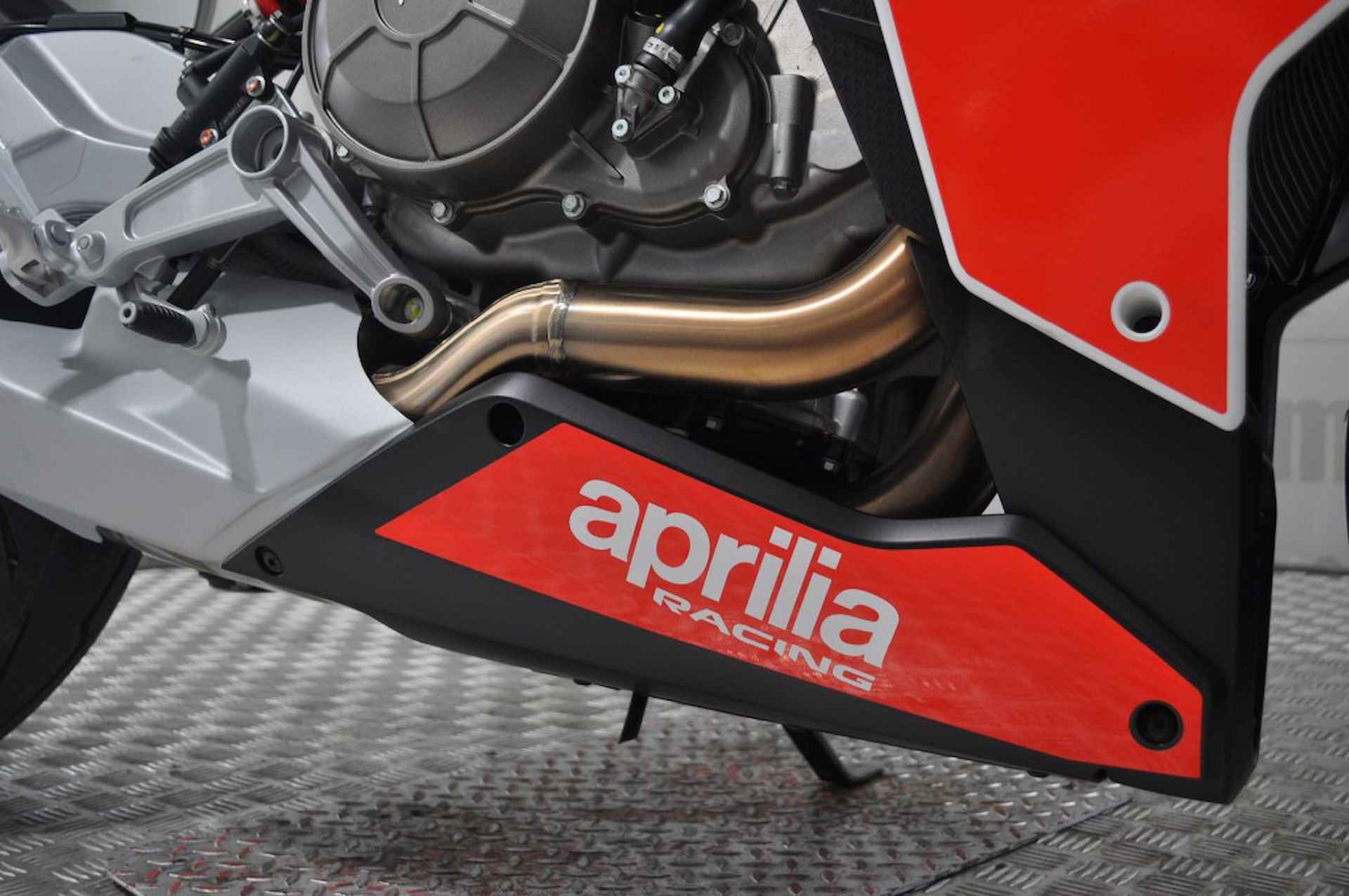 APRILIA Rs 660 TRIBUTE - 4/15