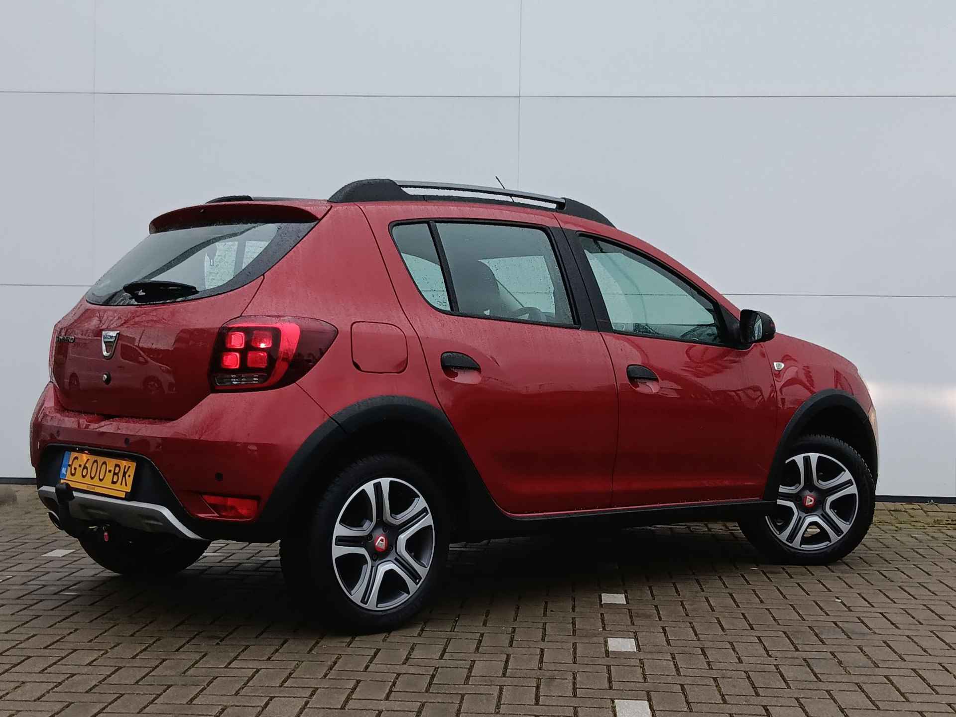 Dacia Sandero 0.9 TCe Tech Road Paar Gebruikerssporen / Vaste Lage Prijs - 3/35