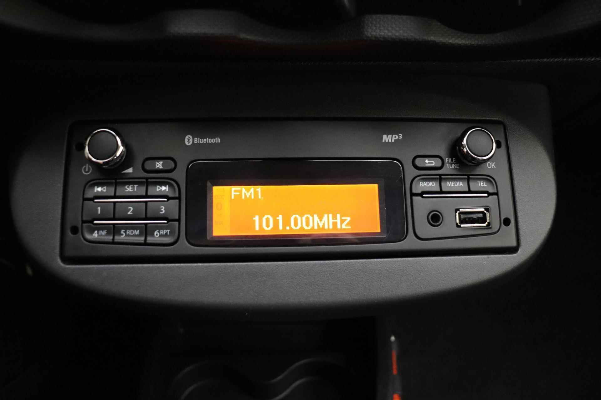 Renault Twingo 1.2 16V Parisienne | Airconditioning | Elektrisch pakket | Bluetooth | Zuinig - 18/27