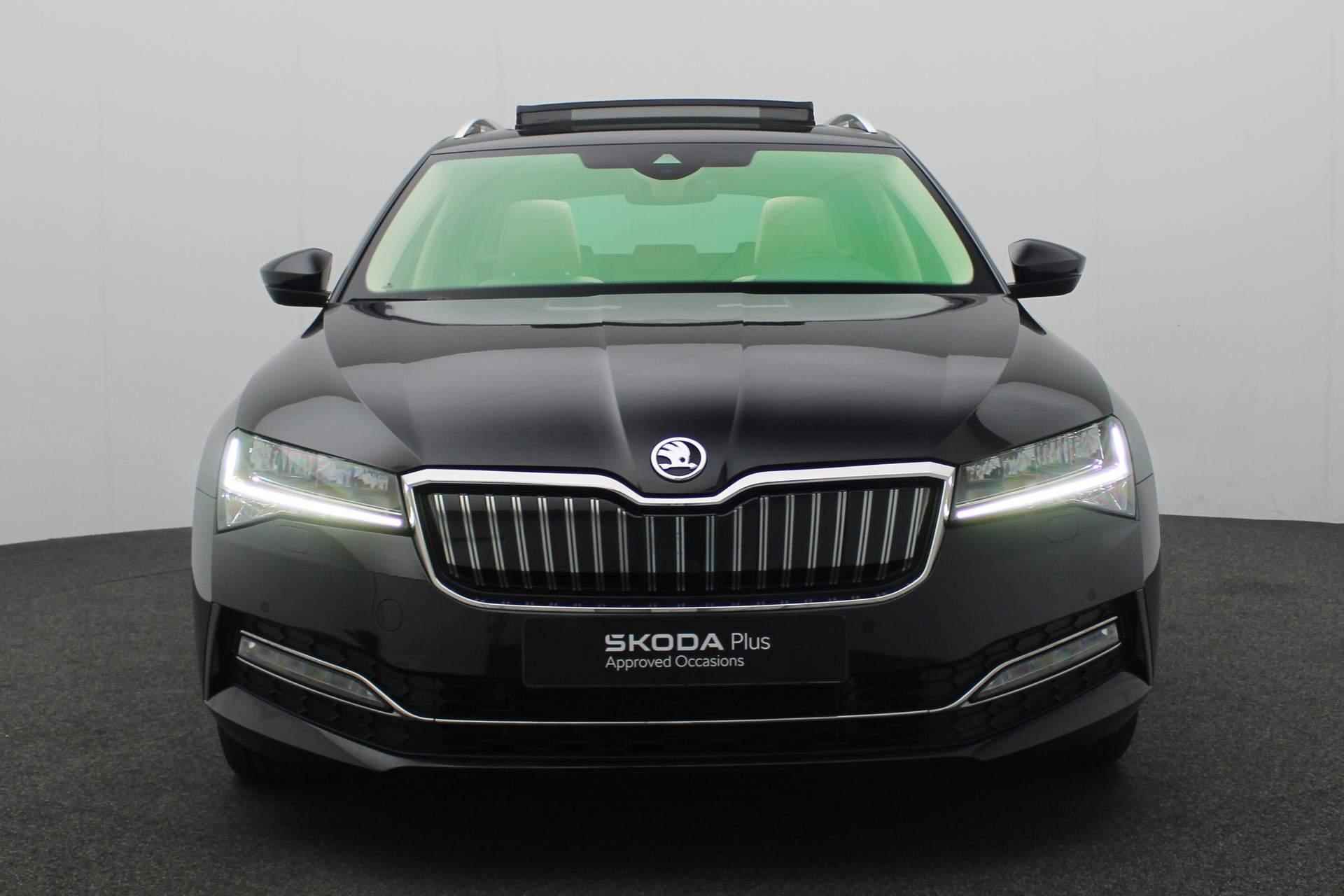 Skoda Superb Combi 1.4 TSI 218PK DSG iV Style | Pano | Elektr. voorstoelen | Keyless | Navi | Adaptief onderstel | Camera | Leder/alcantara | Apple Carplay / Android Auto - 18/45