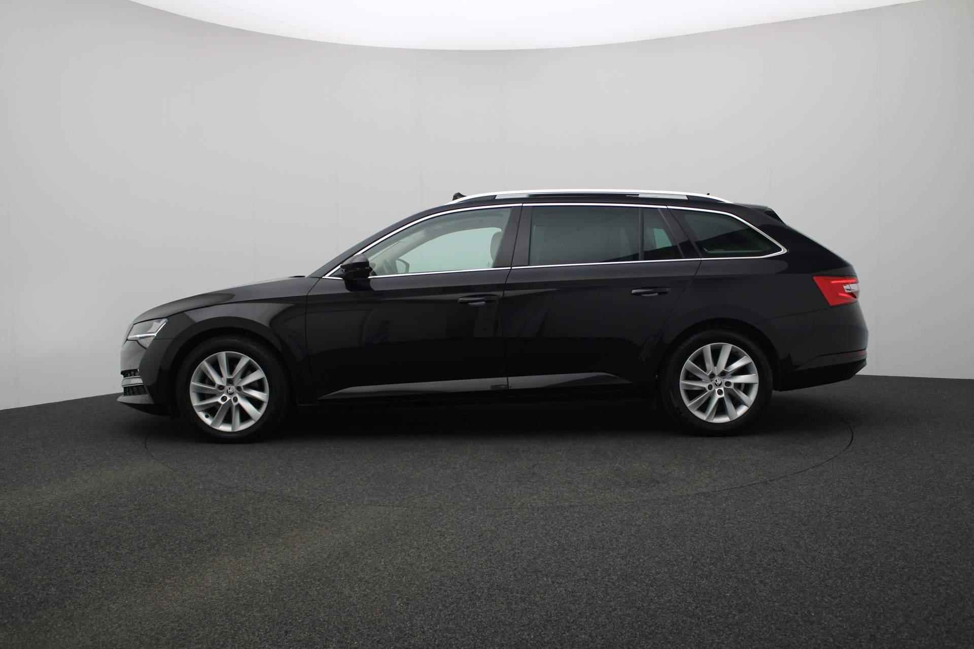 Skoda Superb Combi 1.4 TSI 218PK DSG iV Style | Pano | Elektr. voorstoelen | Keyless | Navi | Adaptief onderstel | Camera | Leder/alcantara | Apple Carplay / Android Auto - 20/45