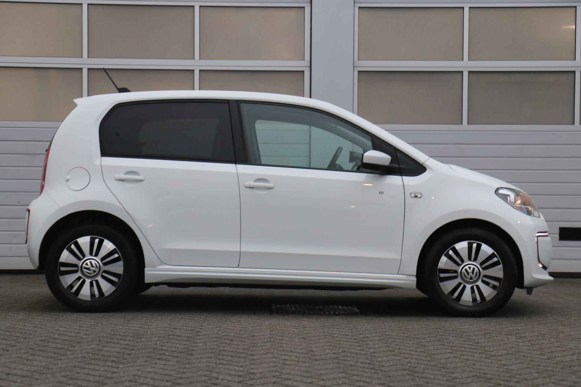 Volkswagen e-up! 82pk | Parkeersensoren | Stoelverwarming | Airco - 3/33