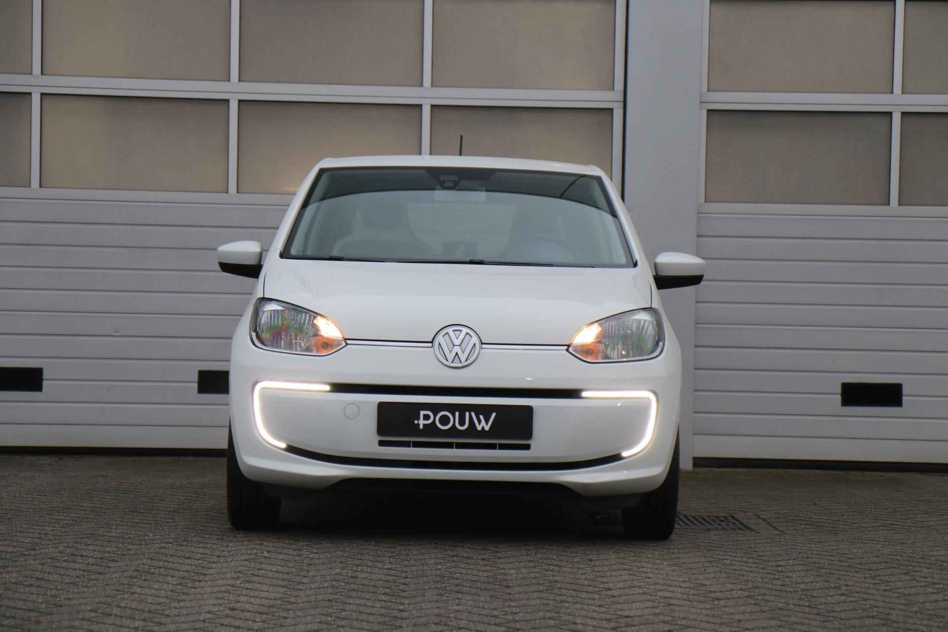 Volkswagen e-up! 82pk | Parkeersensoren | Stoelverwarming | Airco - 8/33