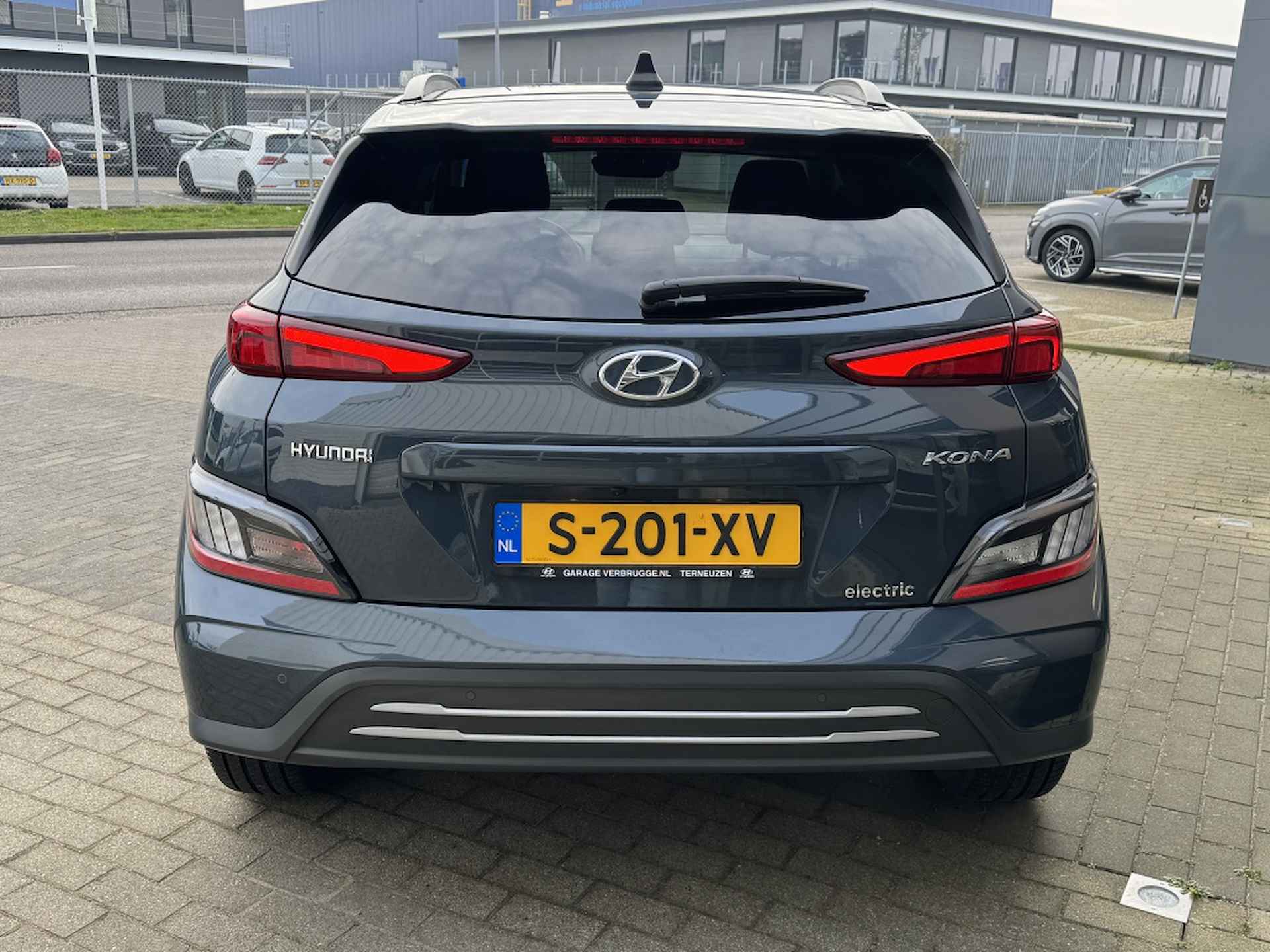 Hyundai Kona EV Fashion 64 kWh | 3 fase | Warmtepomp | Navigatie | Achteruitr - 3/28