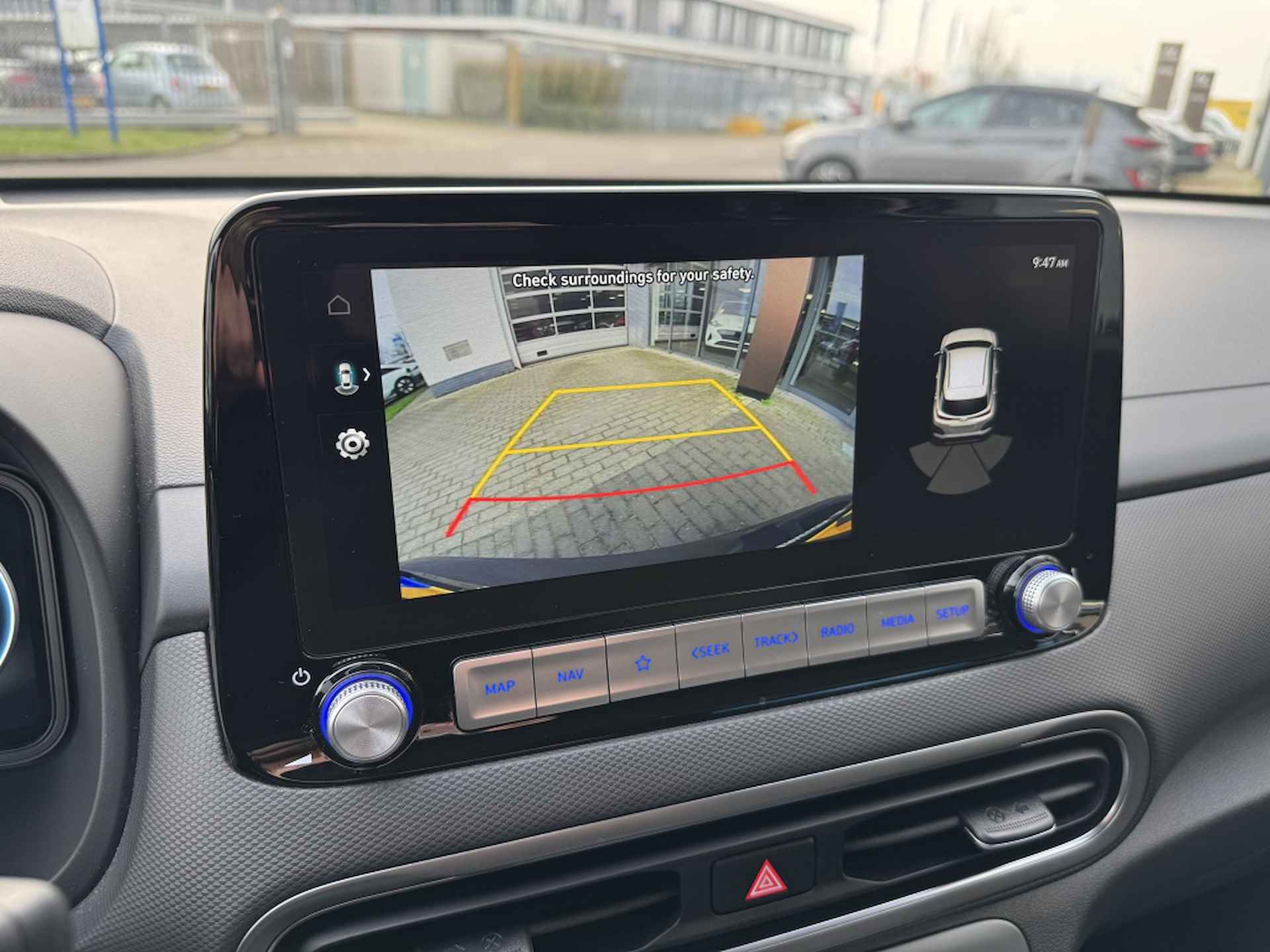 Hyundai Kona EV Fashion 64 kWh | 3 fase | Warmtepomp | Navigatie | Achteruitr - 17/28