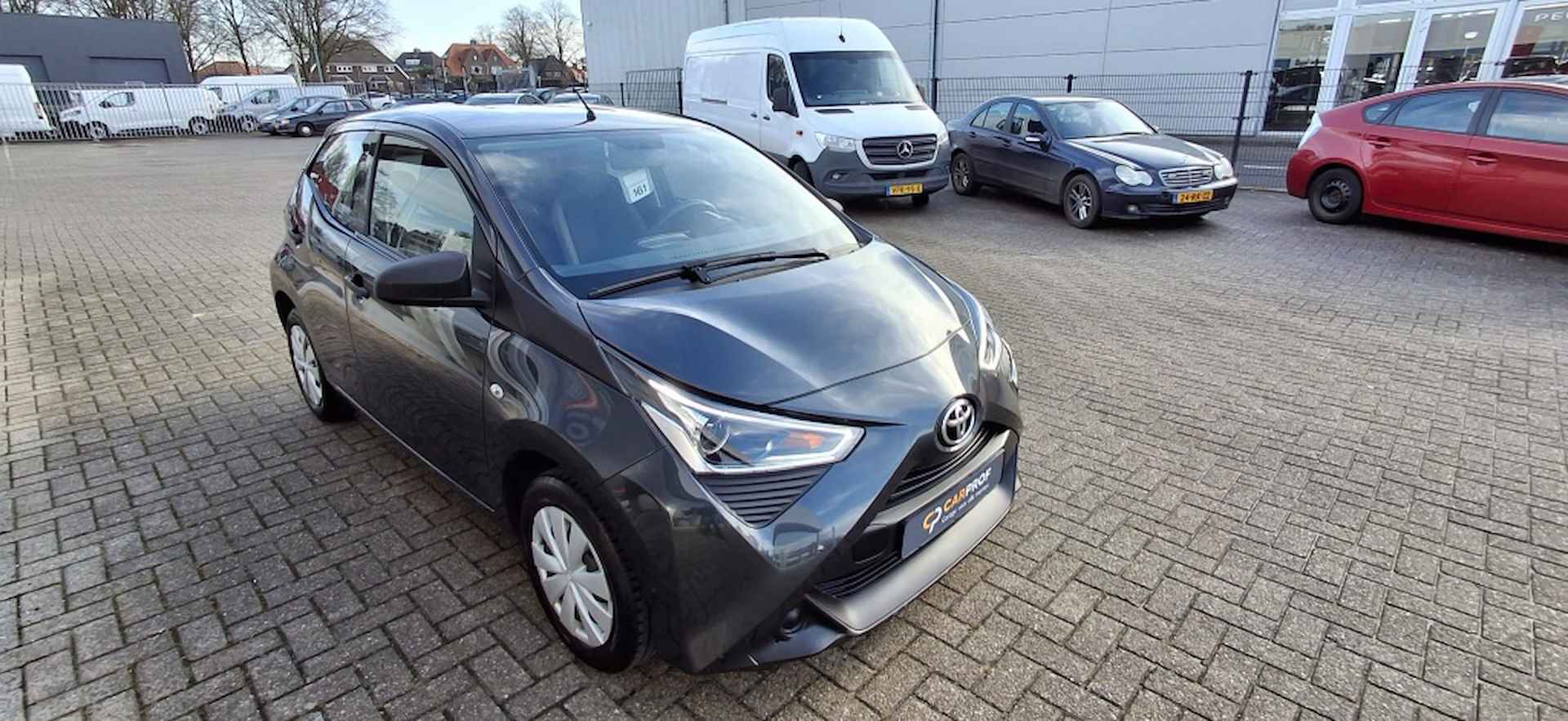 Toyota Aygo 1.0 x-fun NLauto | dealeronderhouden - 15/25