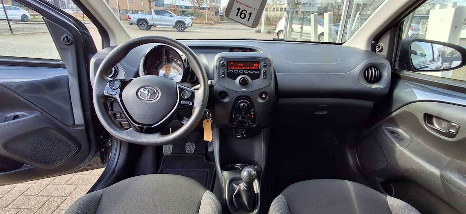 Toyota Aygo 1.0 x-fun NLauto | dealeronderhouden - 19/25