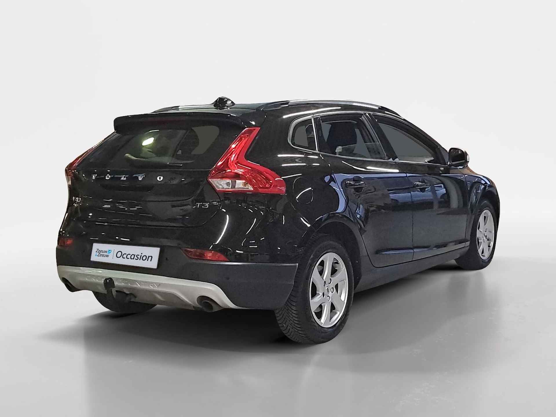 Volvo V40 Cross Country 1.5 T3 Momentum | Automaat | Trekhaak | Stoelverwarming | Clima - 2/22