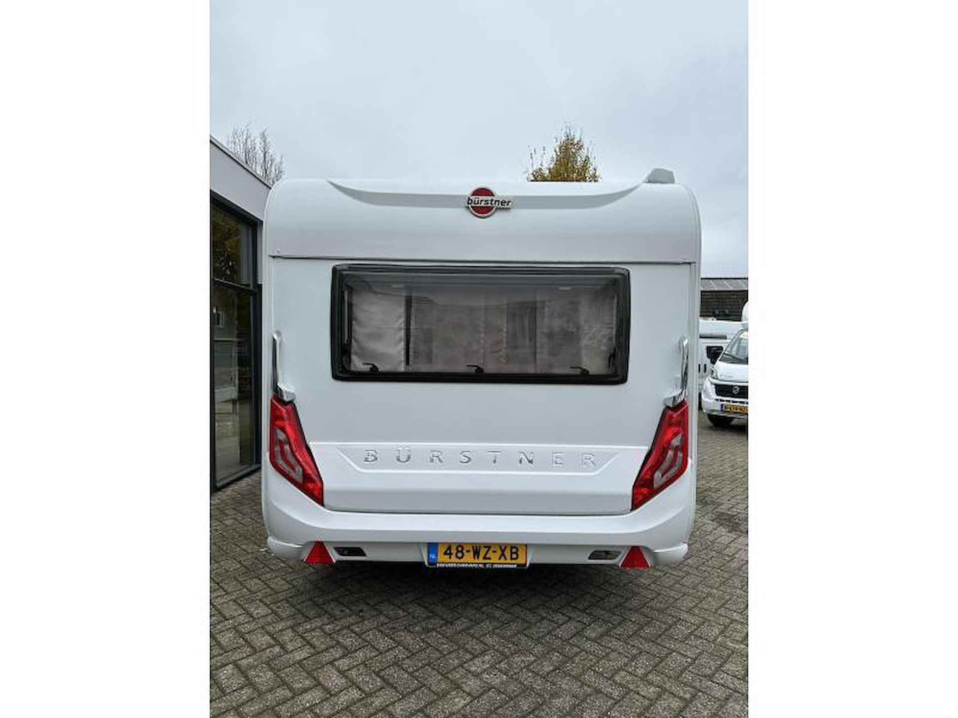 Bürstner Averso 490 TS Sierra Grey - 5/11