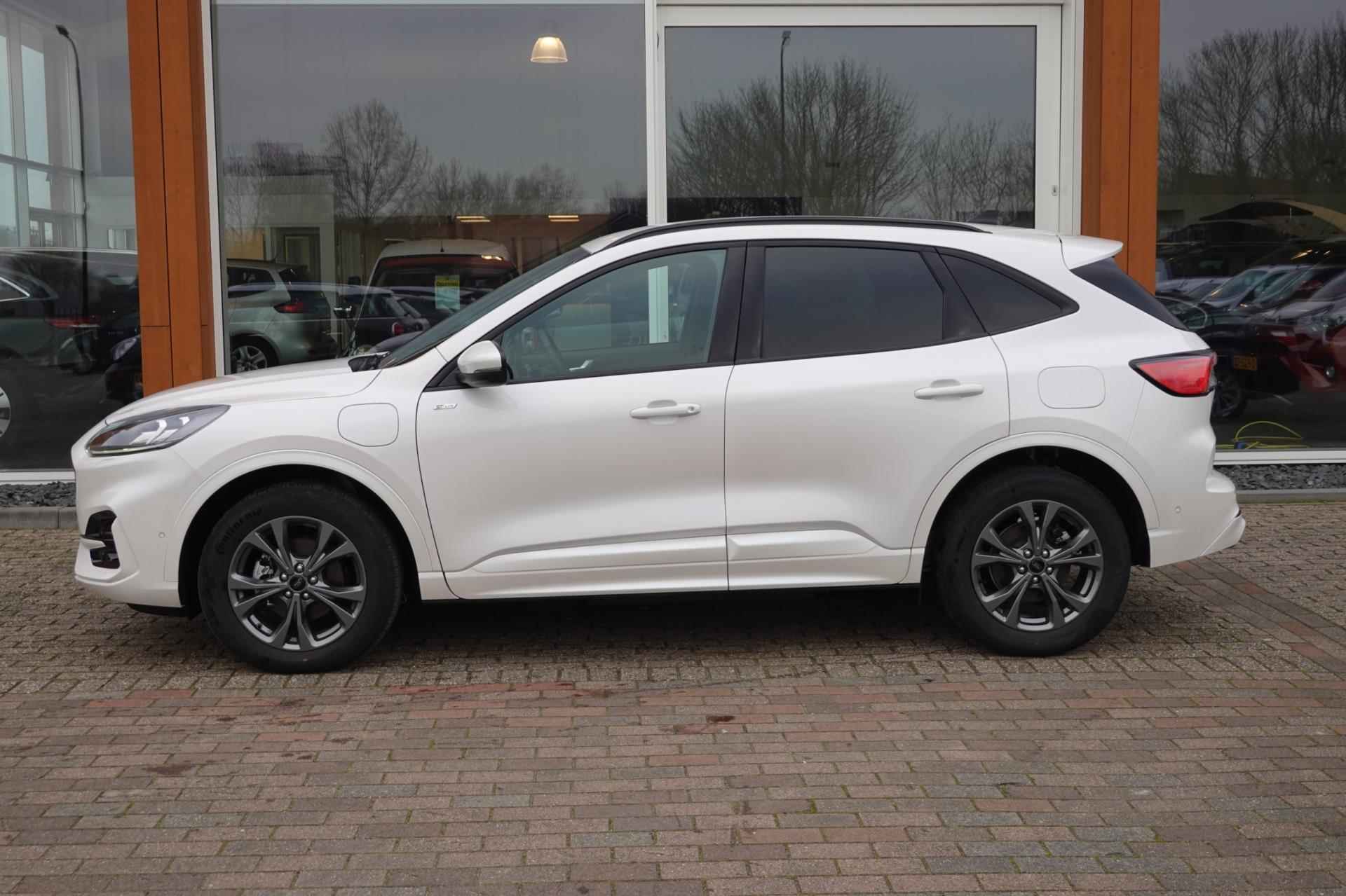 Ford KUGA 2.5 PHEV ST-Line X - 3/46