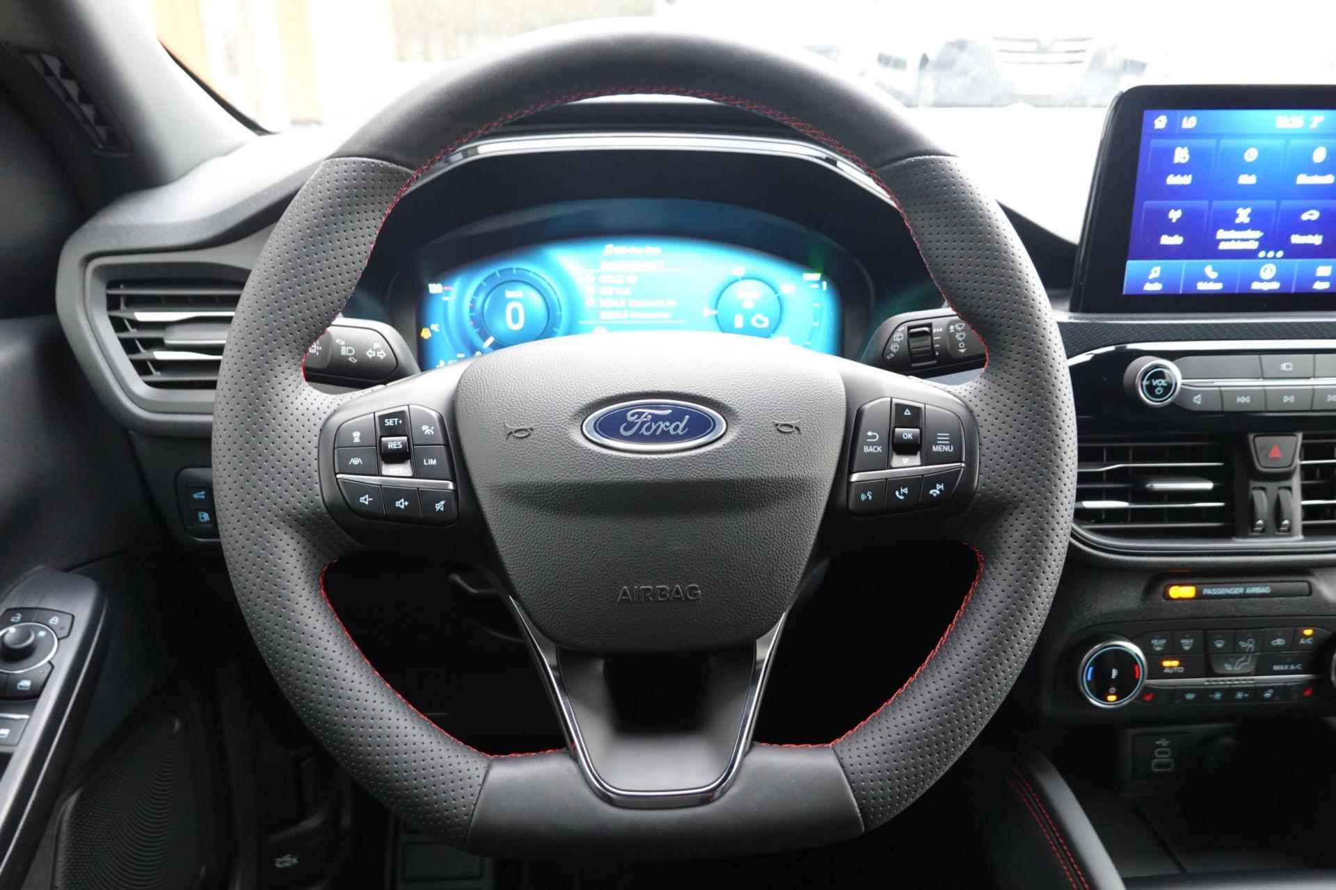 Ford KUGA 2.5 PHEV ST-Line X - 16/46