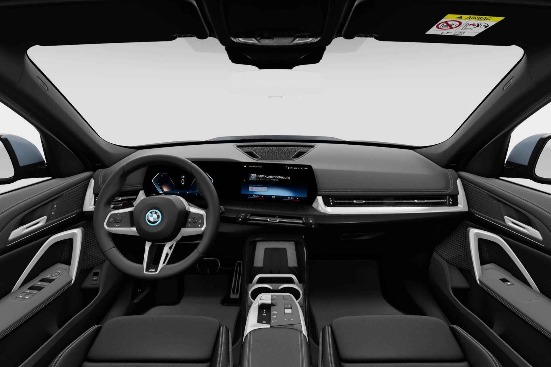 BMW iX1 xDrive30 Launch Edition 67 kWh | M Sportpakket | Elektrisch verwarmde voorstoelen | Driving Assistant Plus - 11/20