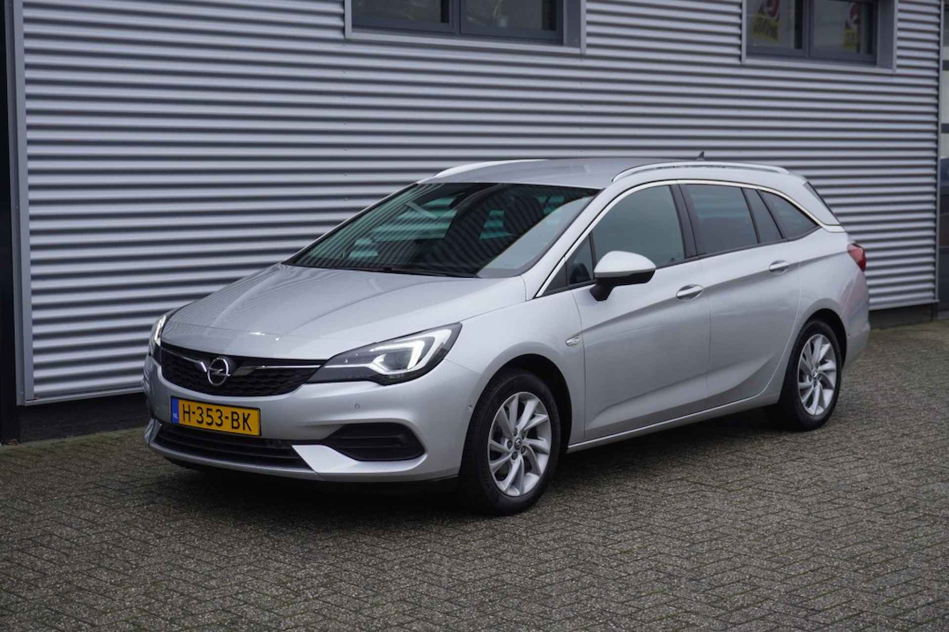 OPEL Astra 1.2 Turbo 130pk Elegance / Trekhaak / LED / AGR / Camera / Navi - 2/39