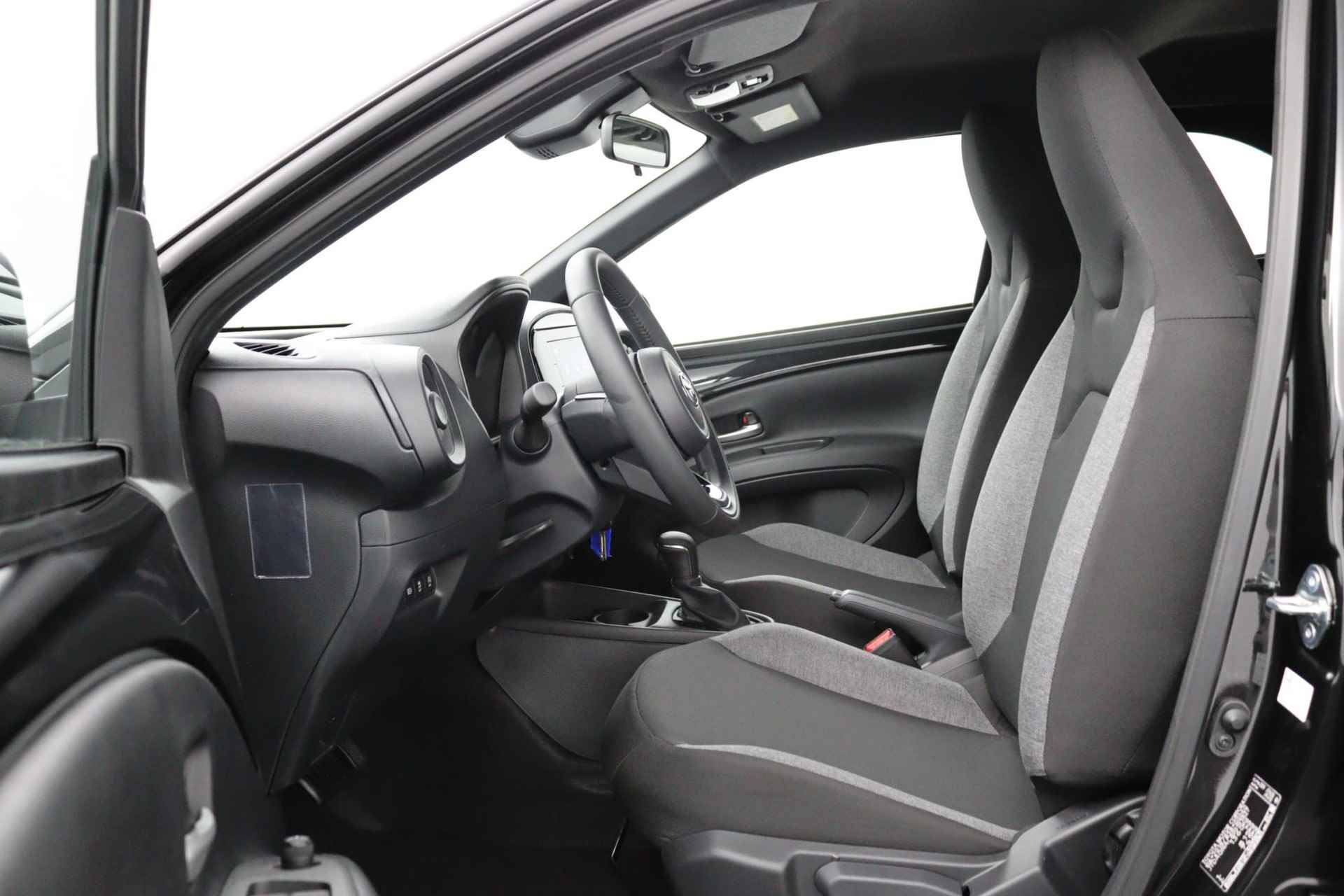 Toyota Aygo X 1.0 VVT-i MT play Automaat | Apple Carplay | Android Auto | Achteruitrijcamera | 10 Jaar Garantie | - 9/40