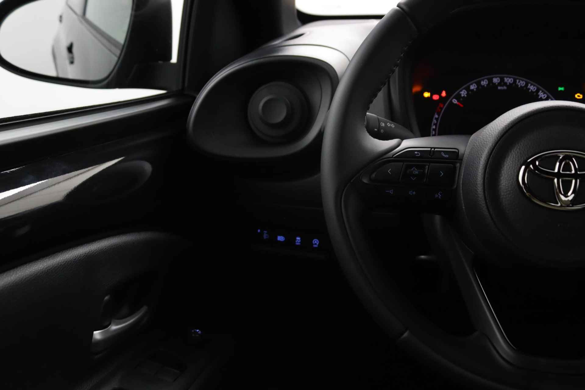 Toyota Aygo X 1.0 VVT-i MT play Automaat | Apple Carplay | Android Auto | Achteruitrijcamera | 10 Jaar Garantie | - 21/40