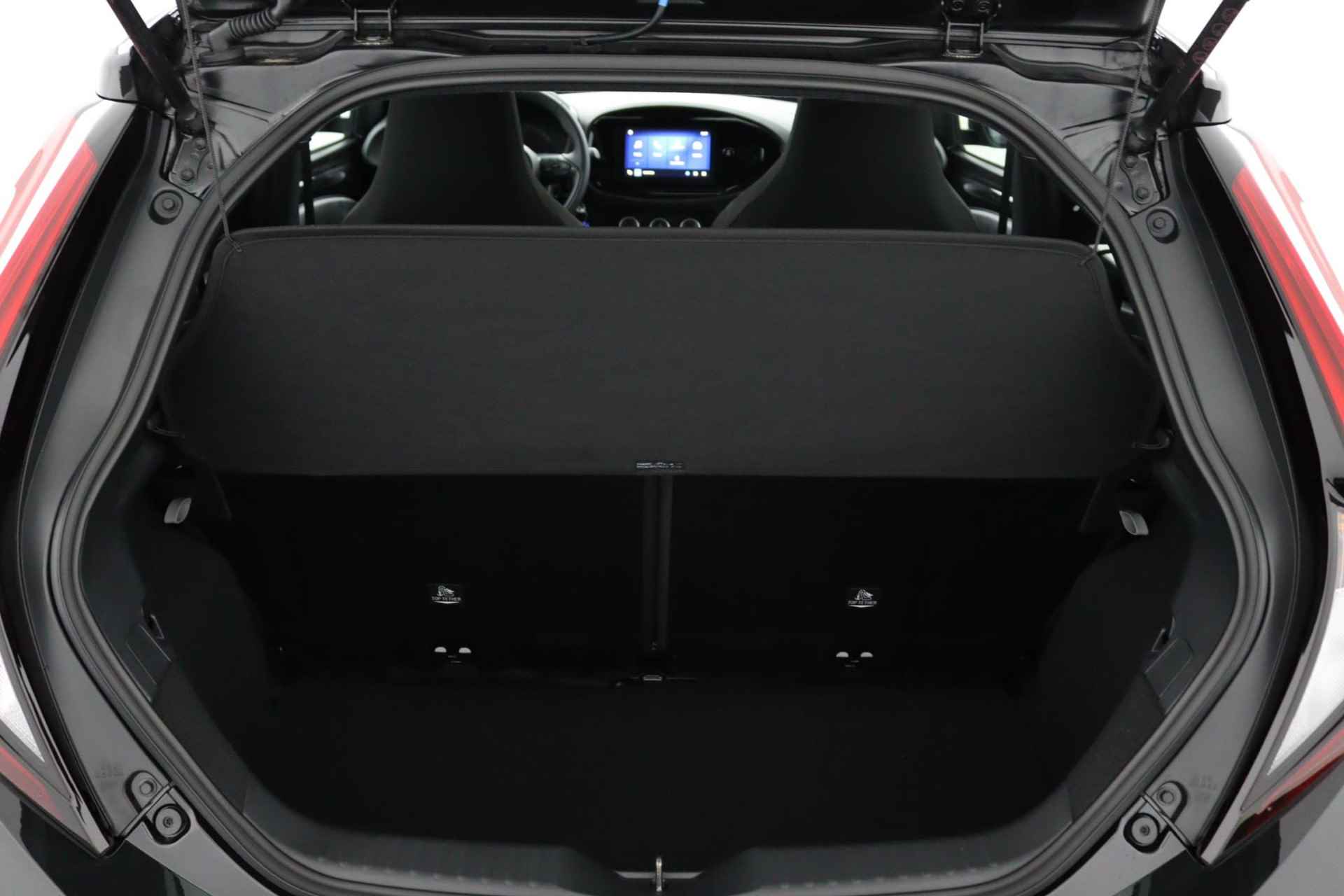 Toyota Aygo X 1.0 VVT-i MT play Automaat | Apple Carplay | Android Auto | Achteruitrijcamera | 10 Jaar Garantie | - 23/40