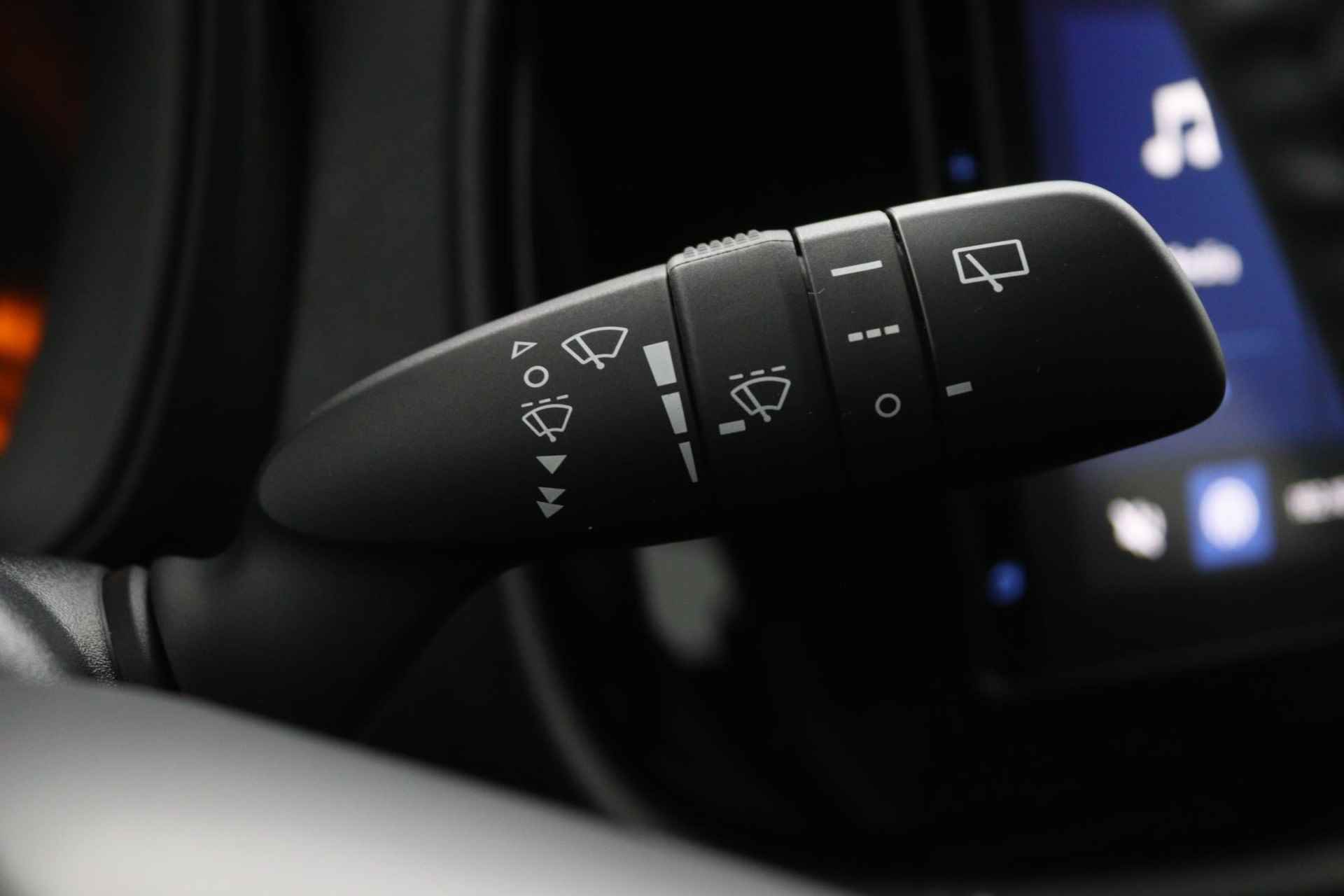 Toyota Aygo X 1.0 VVT-i MT play Automaat | Apple Carplay | Android Auto | Achteruitrijcamera | 10 Jaar Garantie | - 28/40