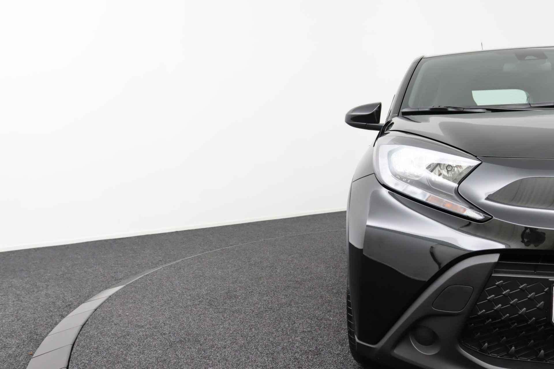 Toyota Aygo X 1.0 VVT-i MT play Automaat | Apple Carplay | Android Auto | Achteruitrijcamera | 10 Jaar Garantie | - 31/40