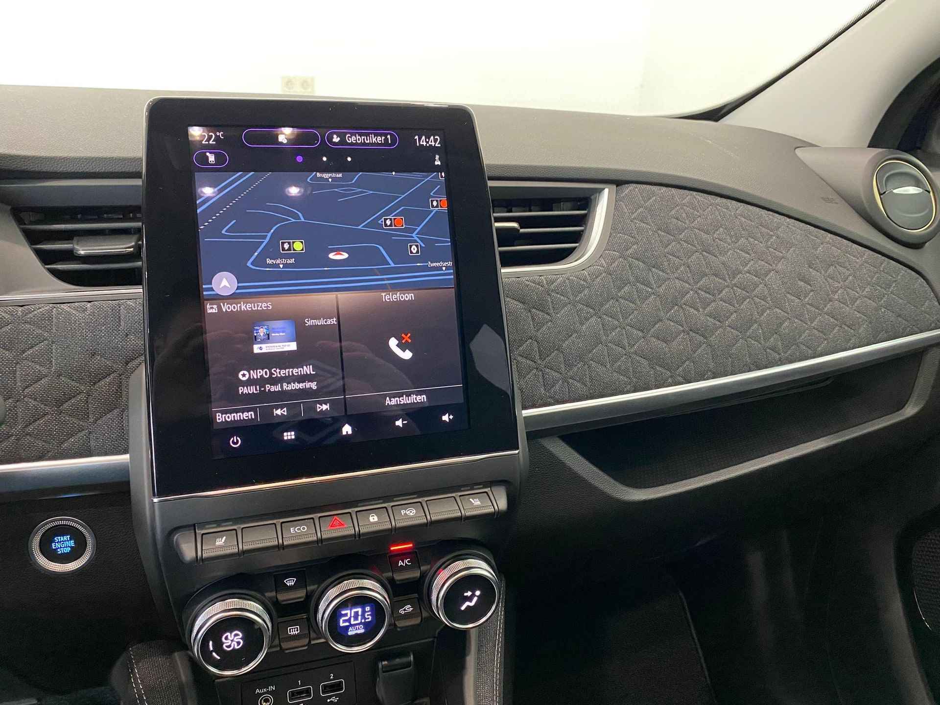 Renault ZOE R135 Iconic 52 kWh (Koopaccu) | Stoel- en stuurverwarming | Apple Carplay/Android Auto - 18/21