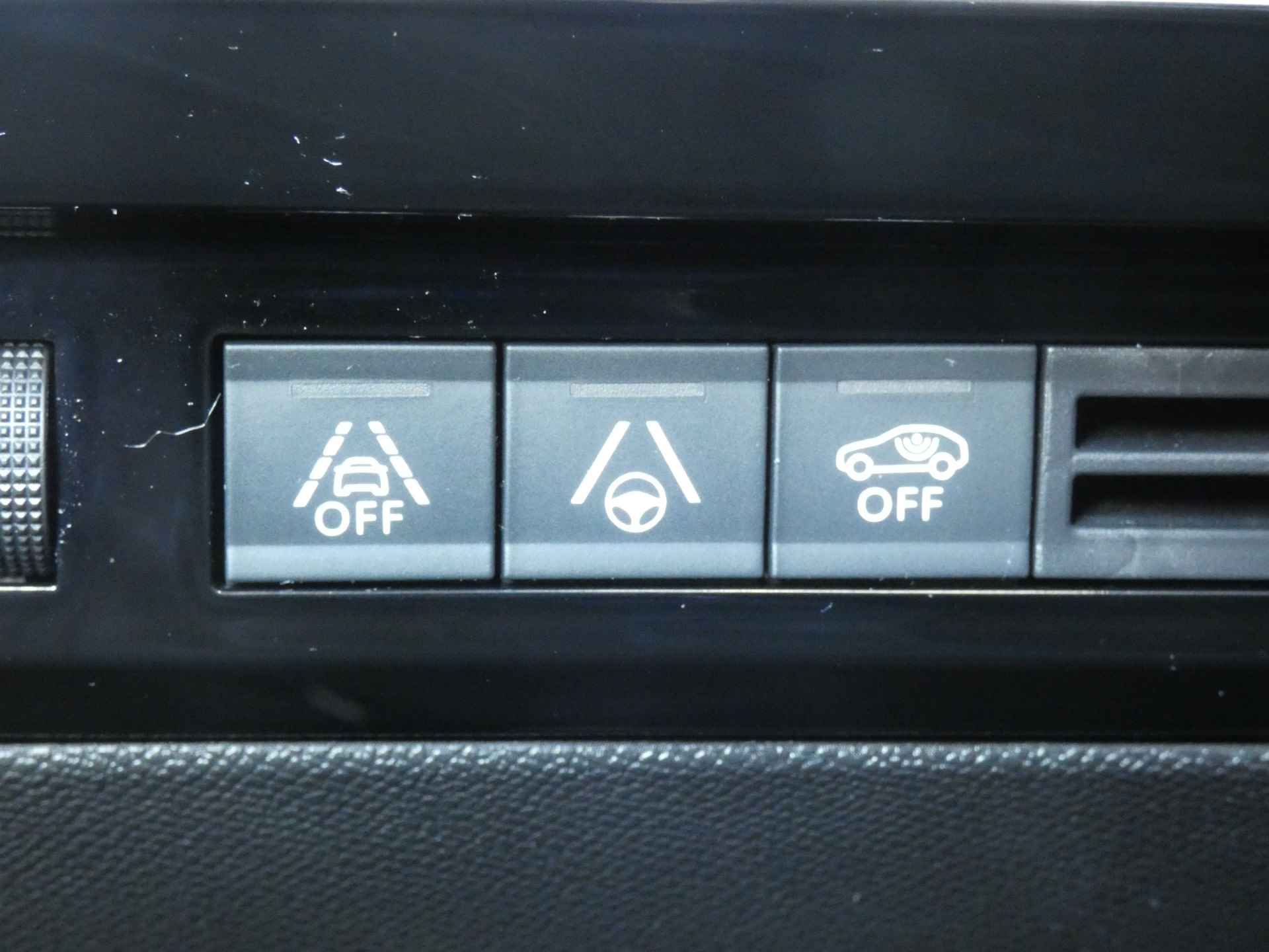 Peugeot 508 SW 1.6 180PK Blue Lease Active ! Navigatie | Camera | comfort stoelen Apple Carplay | Adaptive Cruise ! - 28/38