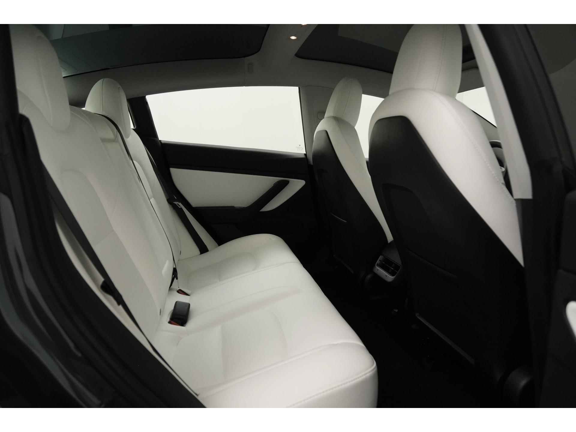 Tesla Model 3 Performance AWD Dual | 1e eigenaar | Camera | Adapt.cruise | Premium audio | Long Range Zondag Open! - 28/50