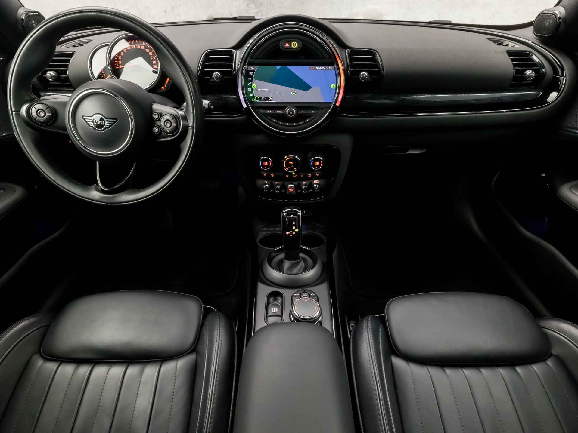 MINI Clubman 1.5 One Chili Black Sport Automaat (PANORAMADAK, GROOT NAVI, LEDER, STOELVERWARMING, SPORTSTOELEN, HARMAN/KARDON, LED KOPLAMPEN, KEYLESS, GETINT GLAS, NIEUWE APK, NIEUWSTAAT) - 6/39