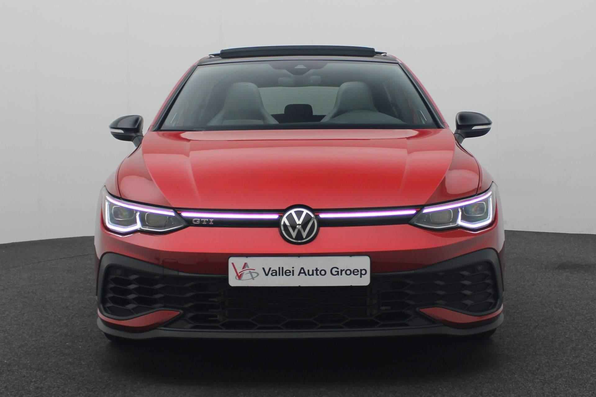 Volkswagen Golf 2.0 TSI 300PK DSG GTI Clubsport 45 | Pano | Akrapovič | Harman/Kardon | DCC | IQ Light | Leder | Stoelventilatie | Geheugenstoel | Camera | Navi Discover Pro - 24/52