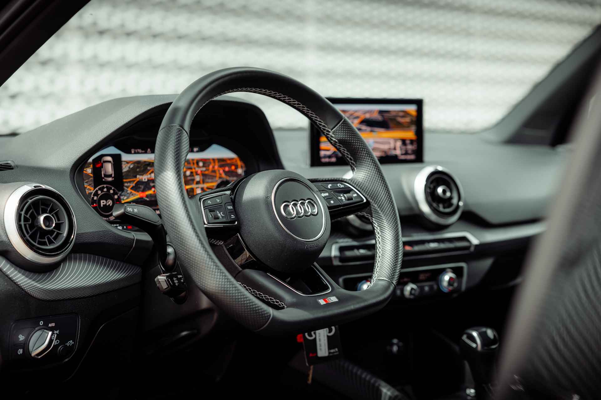 Audi Q2 35 TFSI 150pk s-tronic S Edition | SONOS | Optiek zwart | Elektr kofferdeksel | 18" LM velgen | Matrix - 20/34