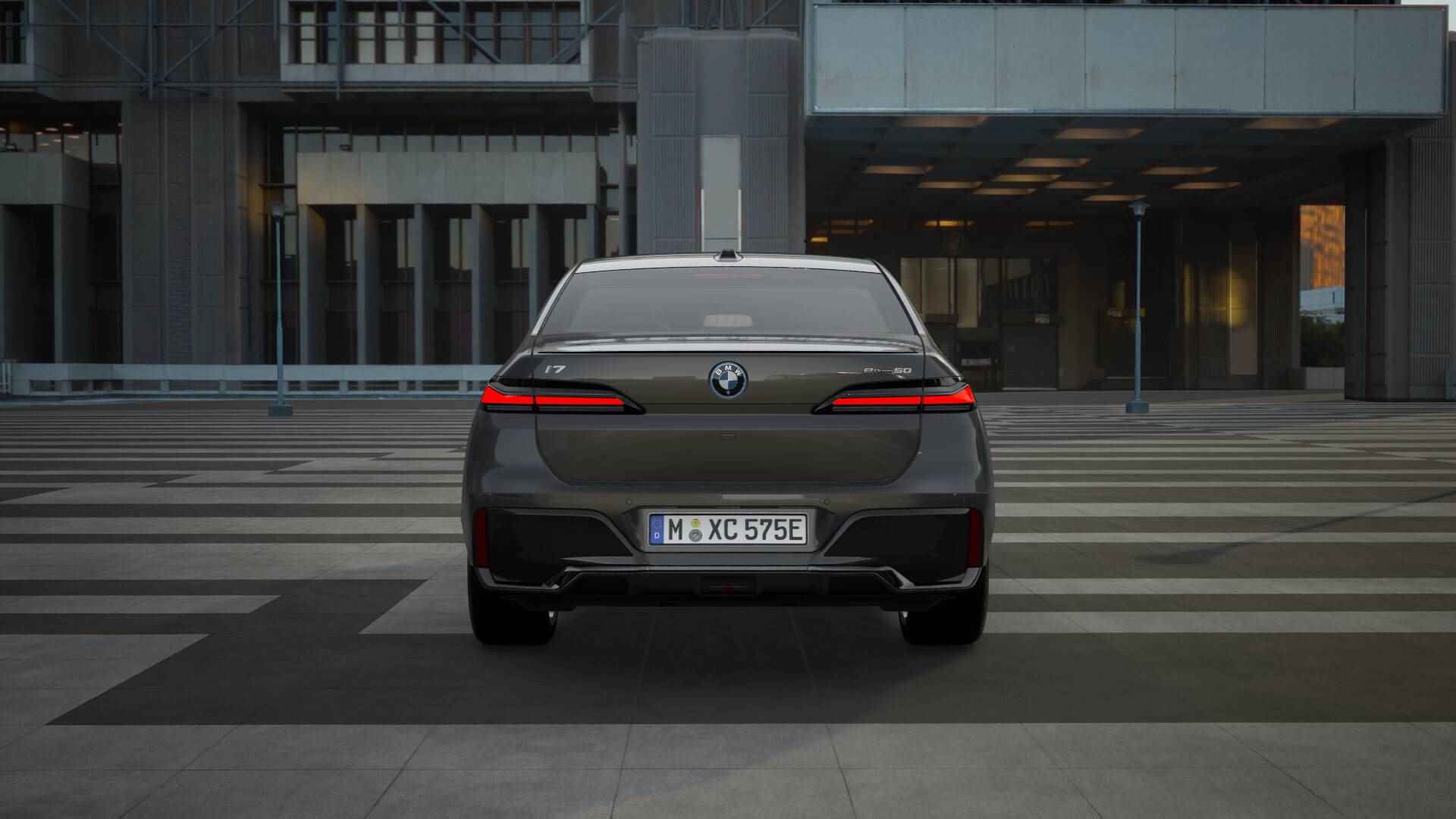 BMW i7 eDrive50 High Executive M Sport Automaat / Panoramadak Sky Lounge / Massagefunctie  / Parking Assistant Professional / Integral Active Steering / Stoelventilatie - 5/11