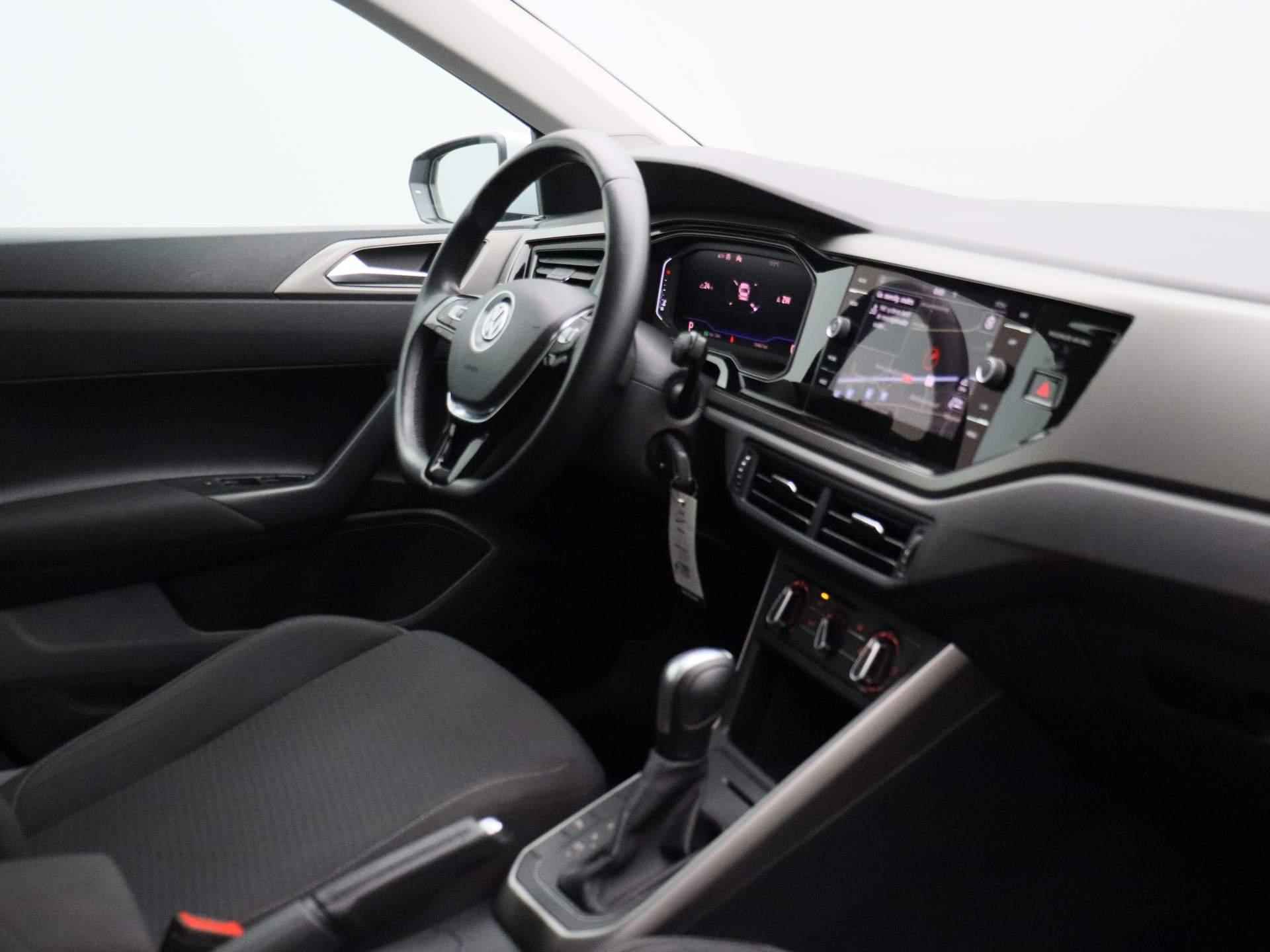 Volkswagen Polo 1.0 TSI Comfortline | AUTOMAAT | NAVIGATIE | VRITUAL COCKPIT | PARKEERSENSOREN V+A | AIRCO | ADAPTIVE CRUISE CONTROL | APPLE CARPLAY / ANDROID AUTO | - 28/36