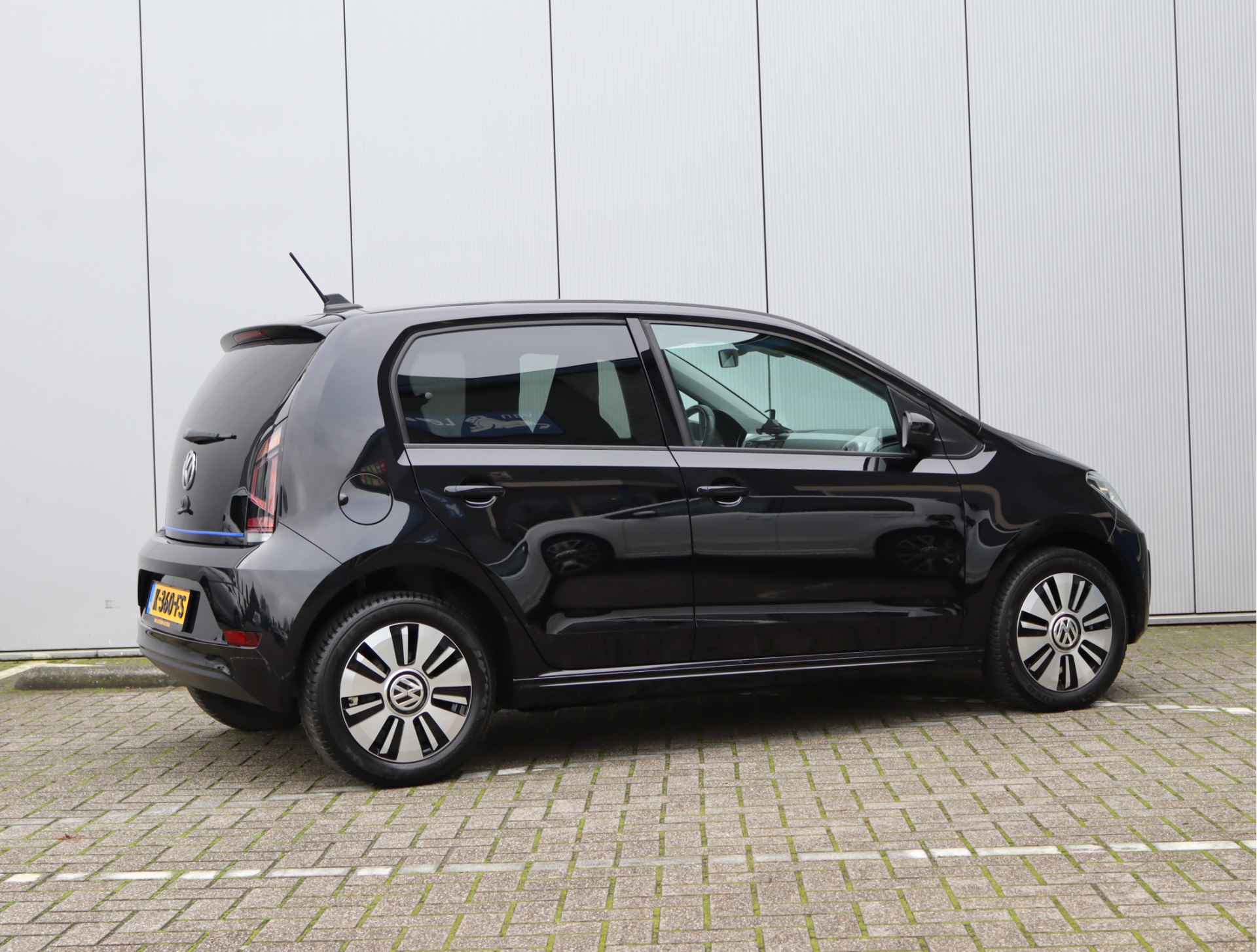 Volkswagen e-Up! | € 2.000 subsidie | Navi by app | Stoelverwarming - 5/60