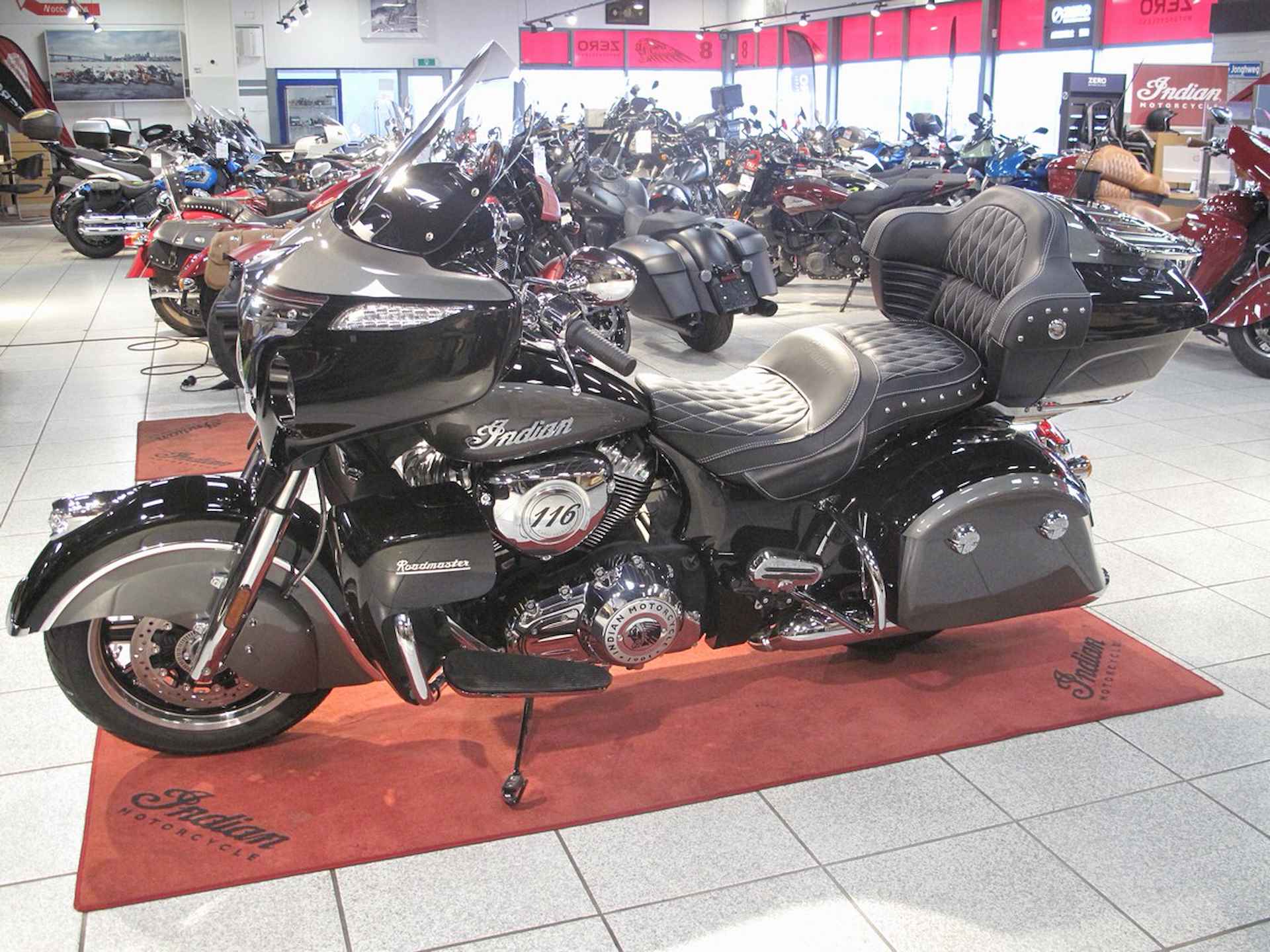 Indian Roadmaster Official Indian Motorcycle Dealer - 2/13
