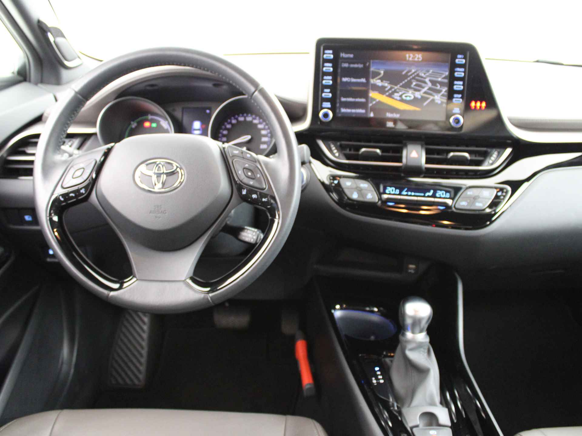 Toyota C-HR 2.0 Hybrid Executive | LED | Navigatie | Adap. Cruise control | Parkeersensoren | Apple Carplay & Android Auto | 184PK! - 6/44