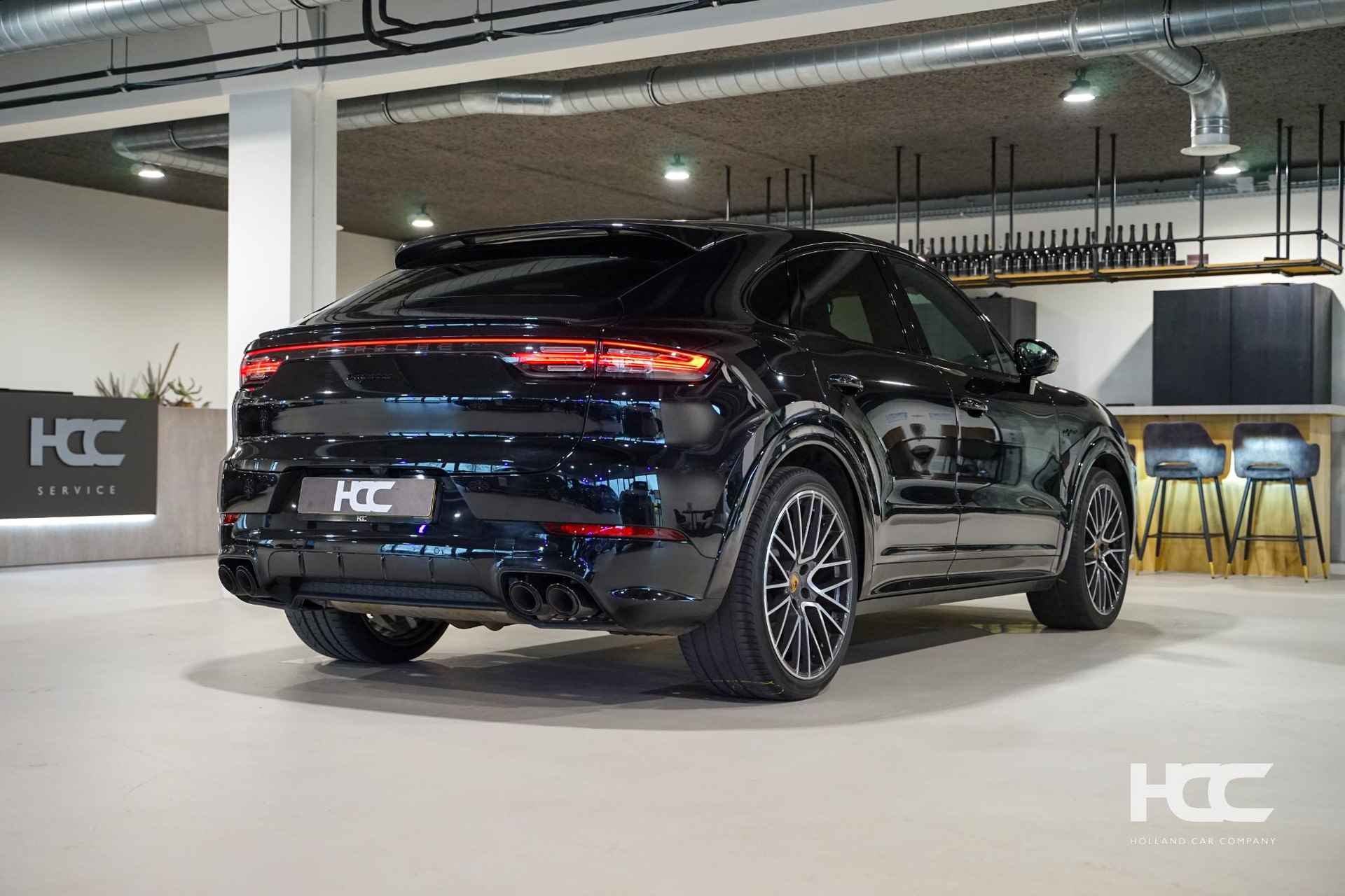 Porsche Cayenne Coupé E-Hybrid | Sport Design | 22'' | NL Auto - 2/33