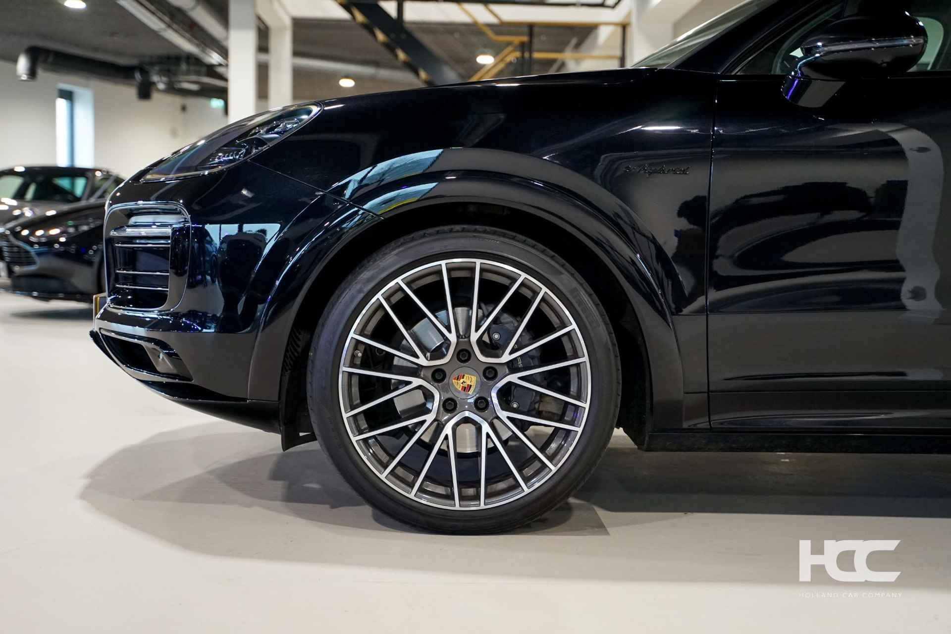 Porsche Cayenne Coupé E-Hybrid | Sport Design | 22'' | NL Auto - 3/33