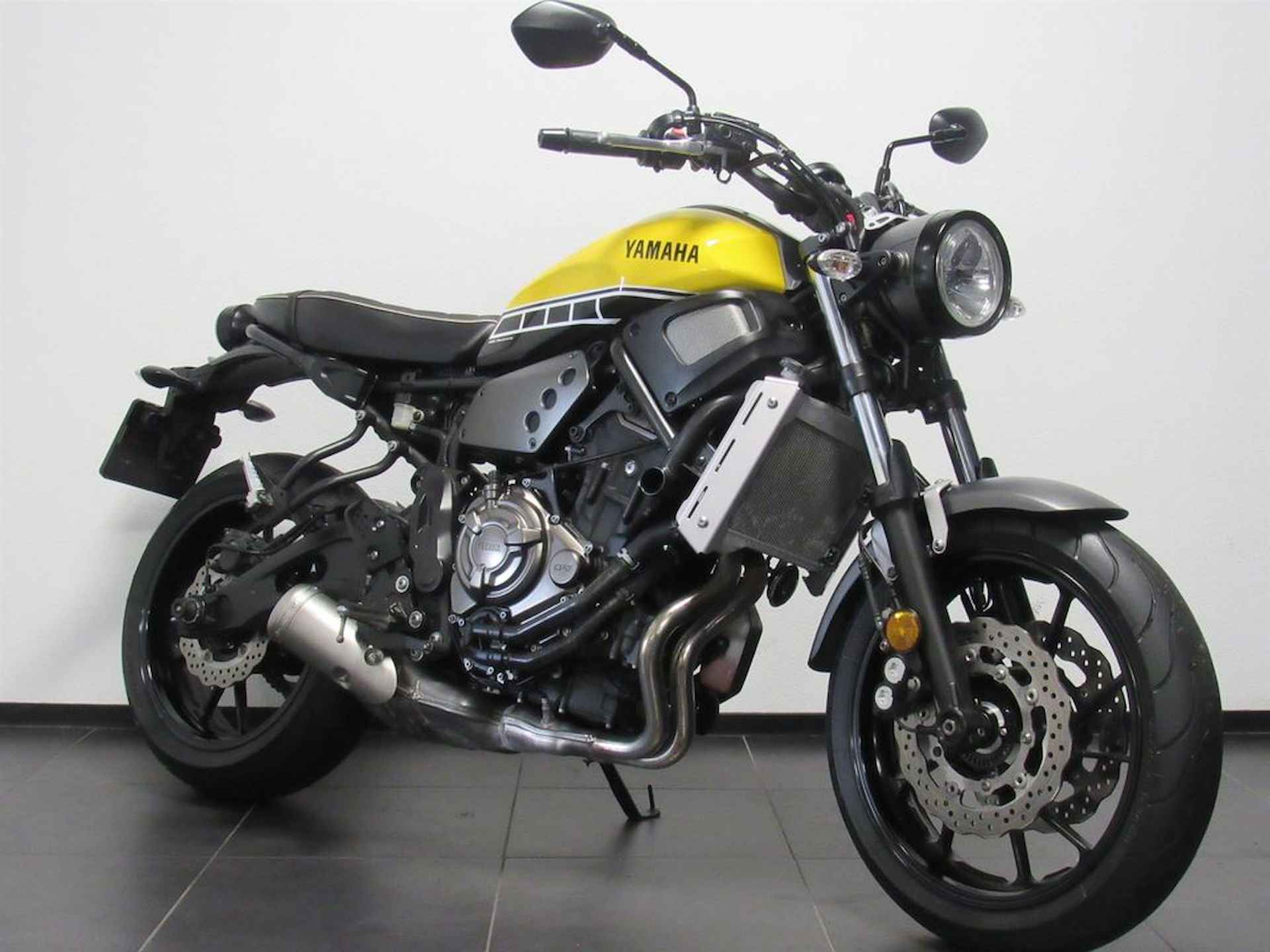 Yamaha XSR 700 ABS - 2/14