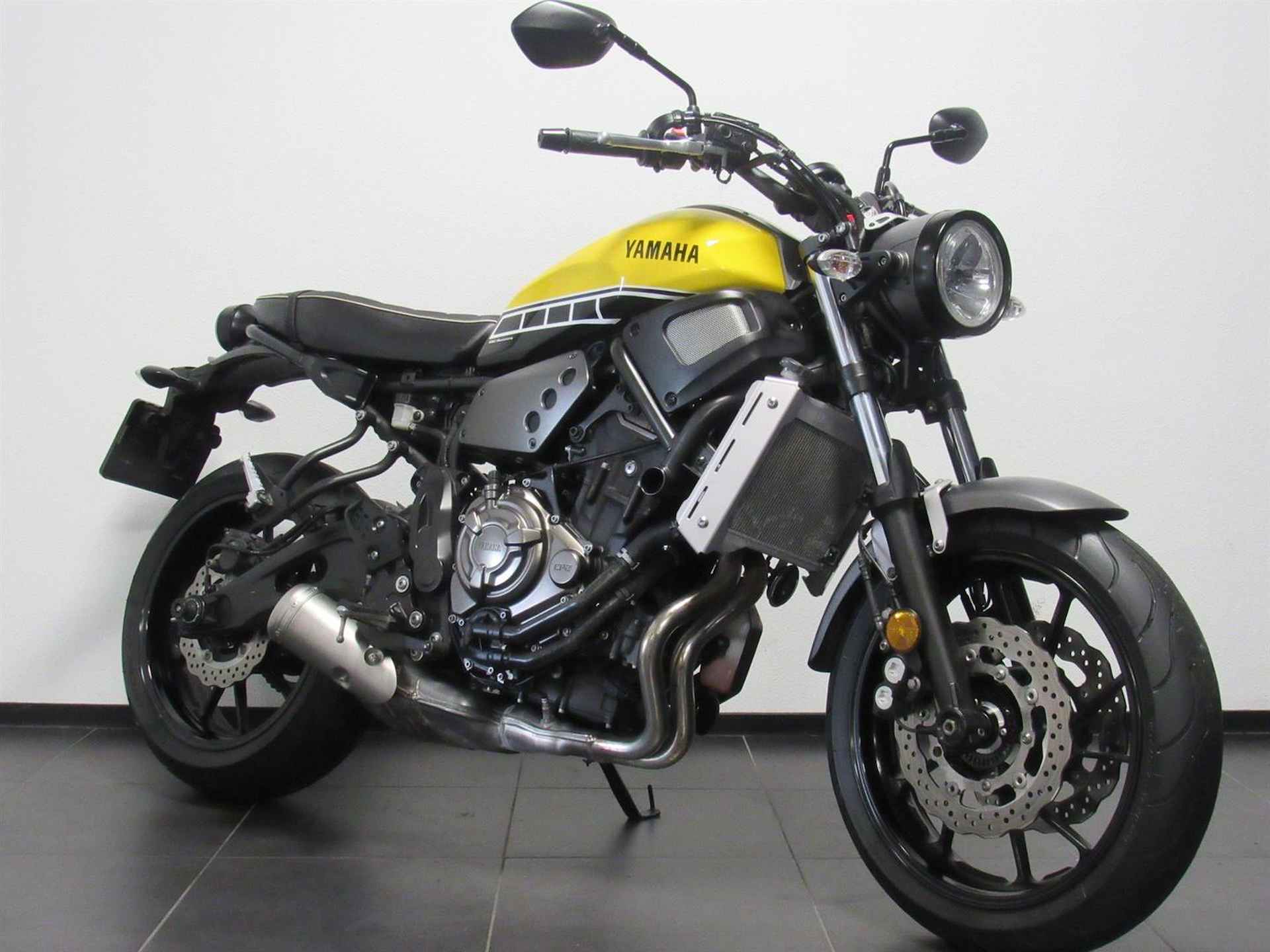 Yamaha XSR 700 ABS - 2016 - 2/14