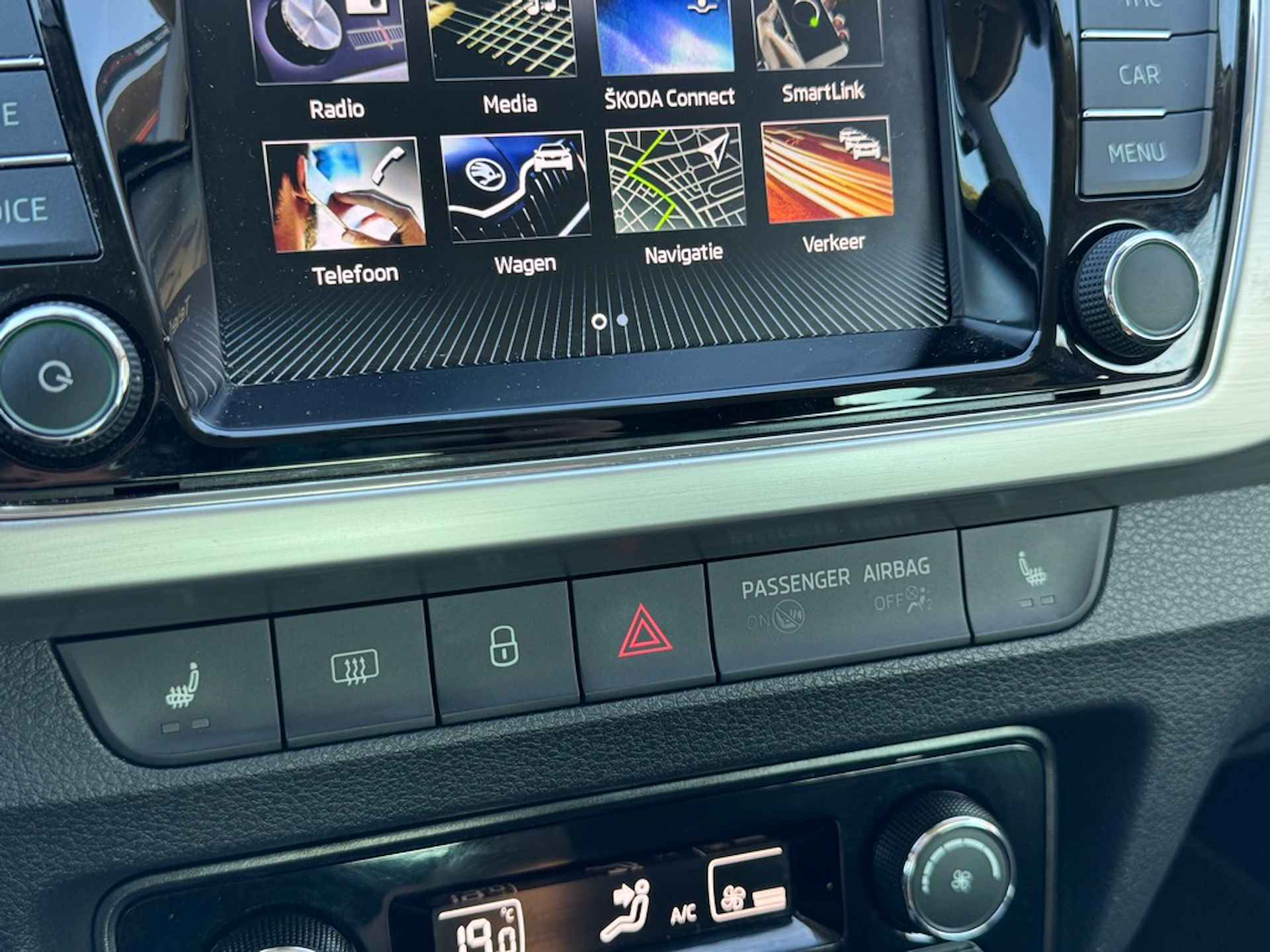 Škoda Fabia 1.0 TSI Style | ACHTERUITRIJCAMERA | NAVI | APPLE CARPLAY | KEYLESS ENTRY/START | - 29/30