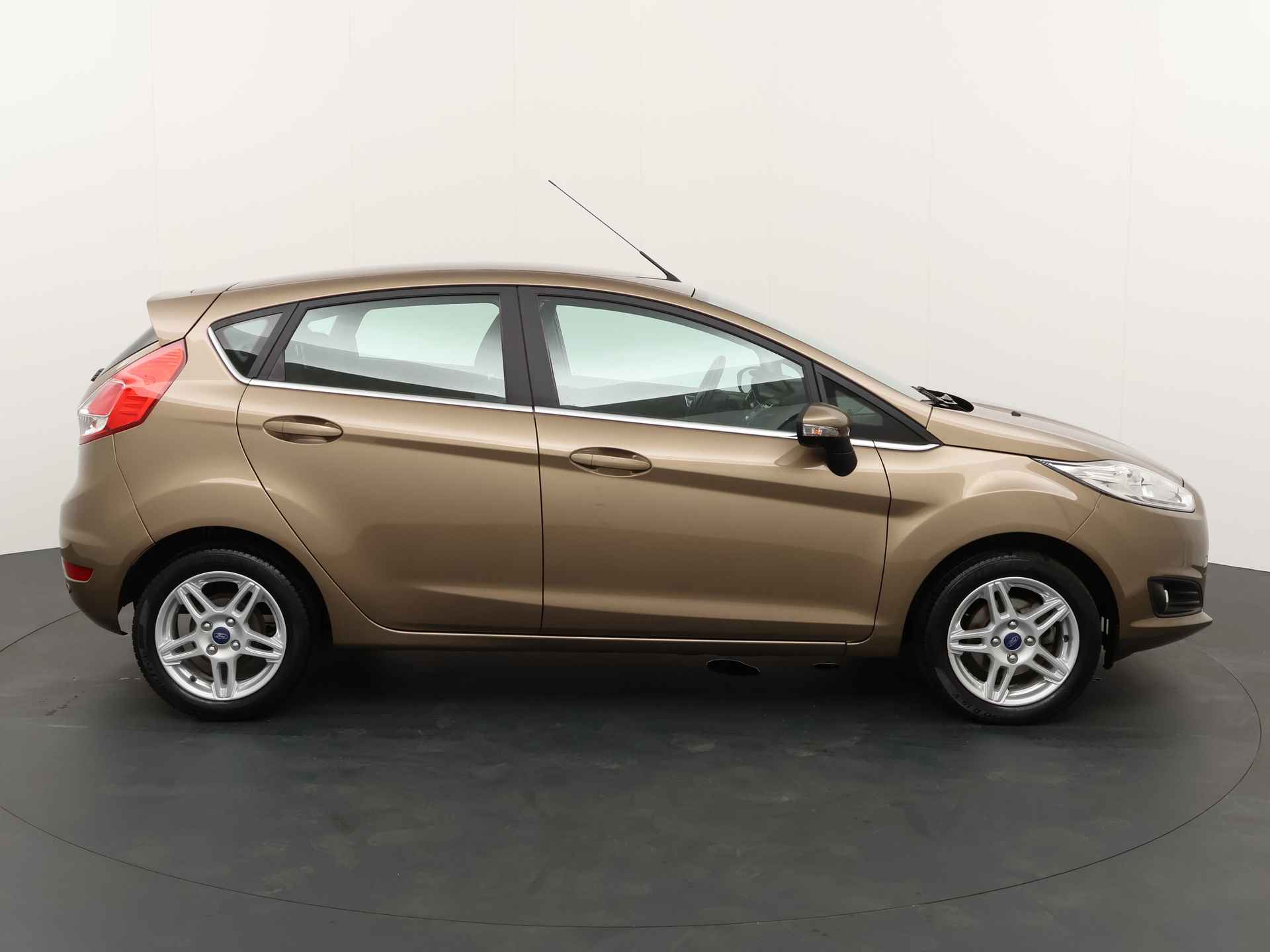 Ford Fiesta EcoBoost 100PK Titanium | Slechts 38.819KM !! | Cruise | Climate | Trekhaak | Parkeersens. achter - 6/20