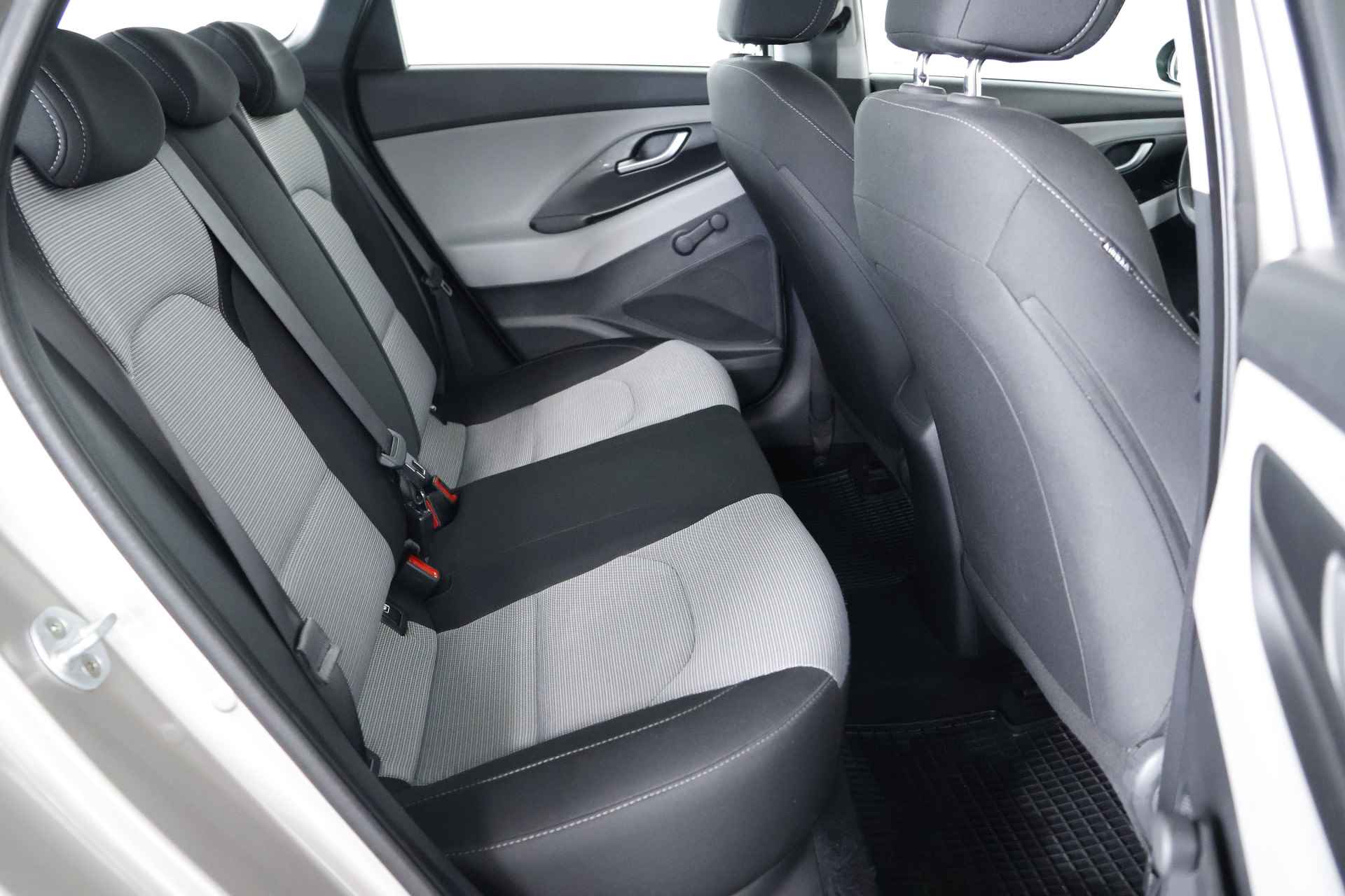Hyundai i30 Wagon 1.4 Comfort / Airco / Cruisecontrol / Allseason - 13/25
