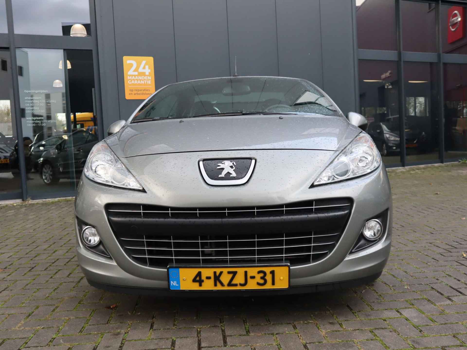 Peugeot 207 CC 1.6 VTi Griffe | Cabrio | Climate control | Elektrische ramen | Lichtmetalen velgen | Lederen bekleding | Cruise control - 2/36