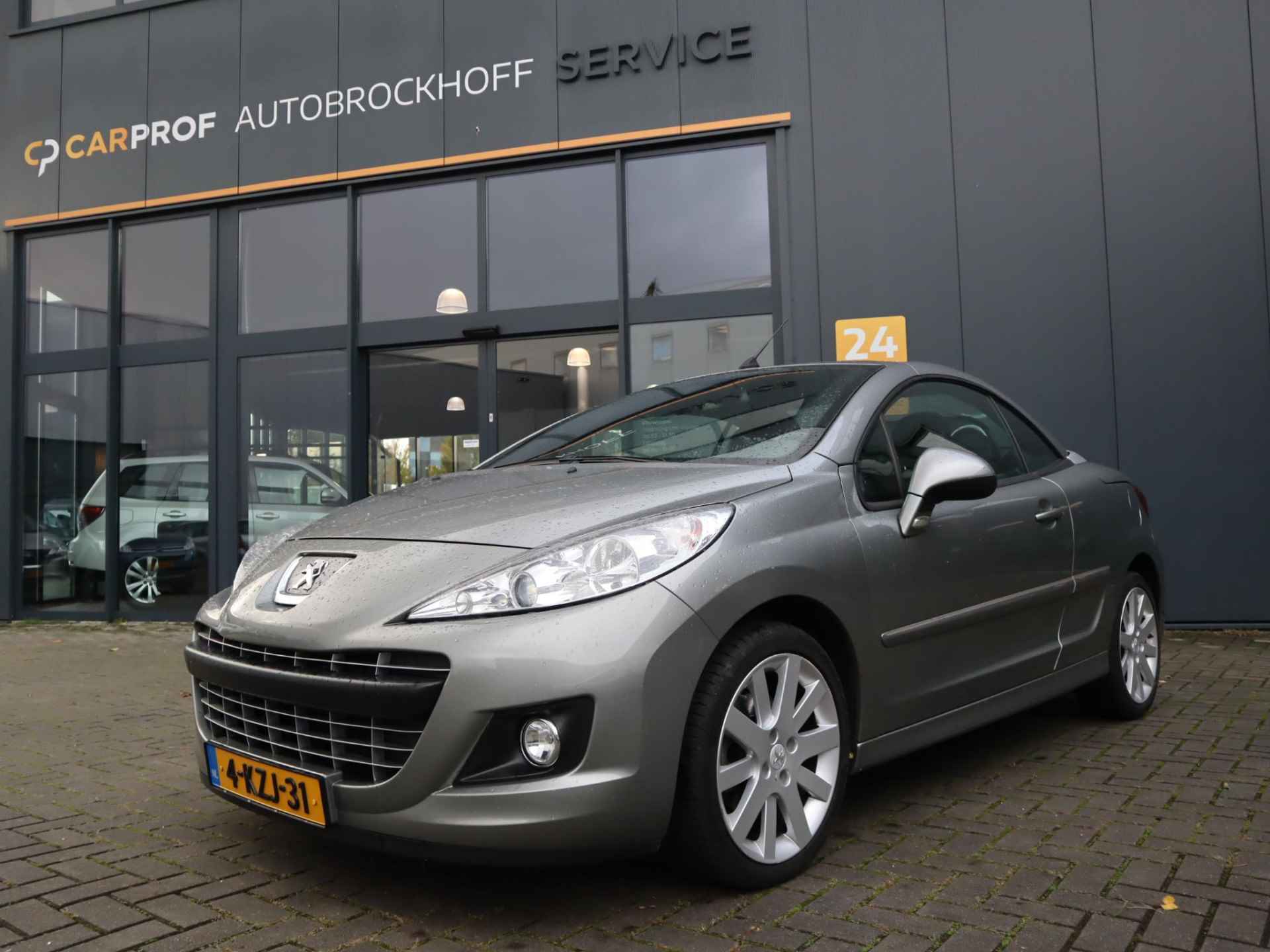 Peugeot 207 CC 1.6 VTi Griffe | Cabrio | Climate control | Elektrische ramen | Lichtmetalen velgen | Lederen bekleding | Cruise control - 3/36