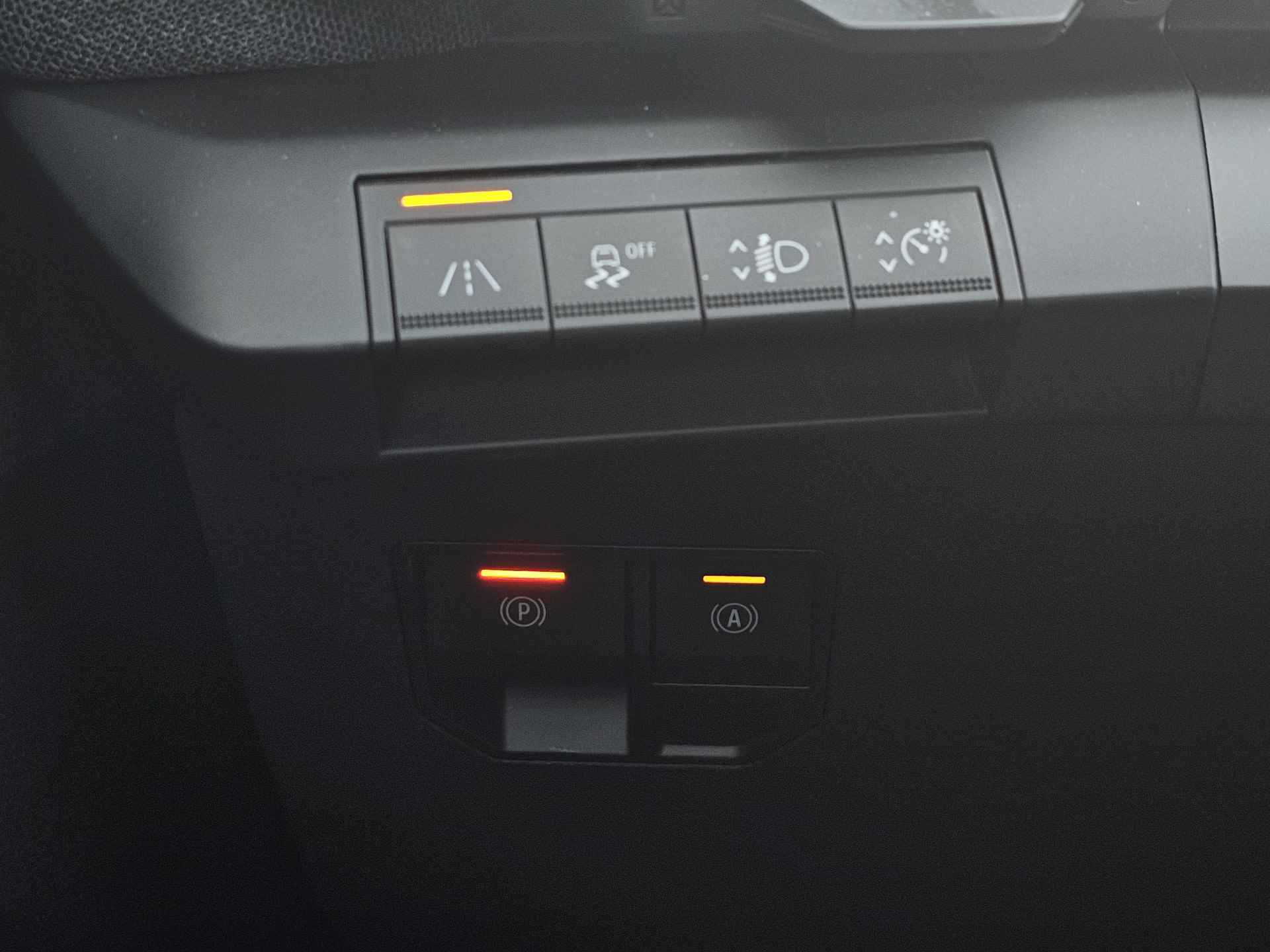 Renault Mégane E-Tech EV60 Optimum Charge Evolution | Navigatie | Warmtepomp | Climat Control | Leder | stoelverwarming | 22kW AC en 130 kW DC | € 2.000,- SEPP SUBSIDIE | - 18/31