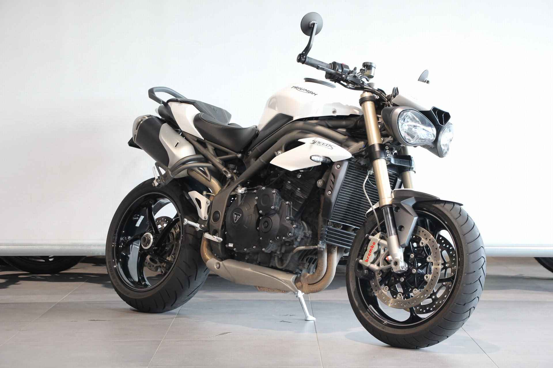 Triumph SPEED TRIPLE - 2/12