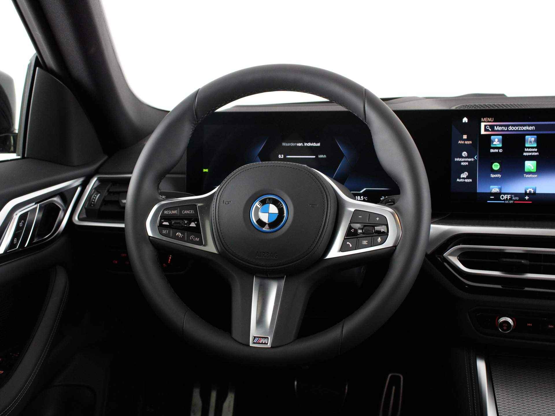 BMW i4 eDrive35 M-Sport Pro 70 kWh - 3/25
