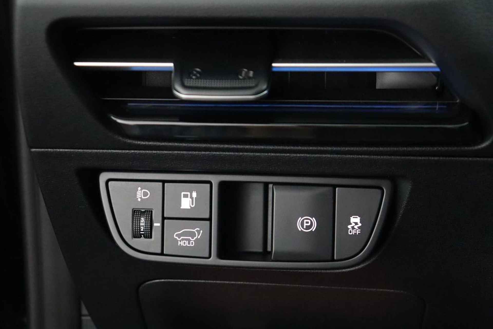 Kia Ev6 Plus 77.4 kWh - Navigatie - Cruise Control Adaptief - Stoelverwarming-/ventilatie - Stuurverwarming - Fabrieksgarantie tot 05-2030 - 21/56