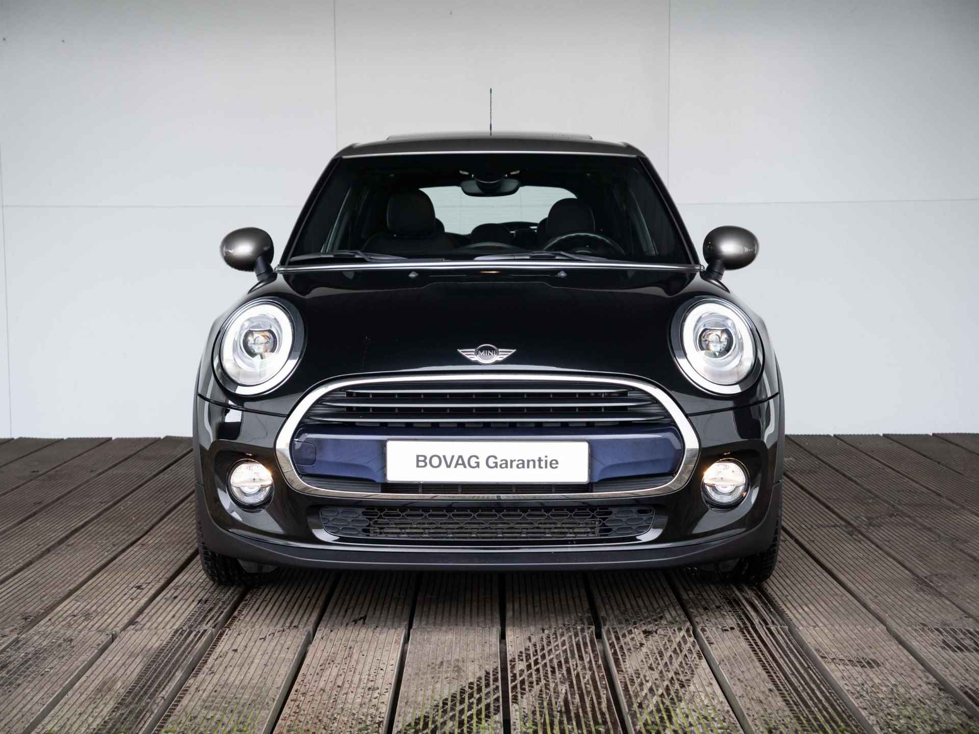 MINI 5-deurs Cooper Aut. Seven + Panoramadak - 3/30